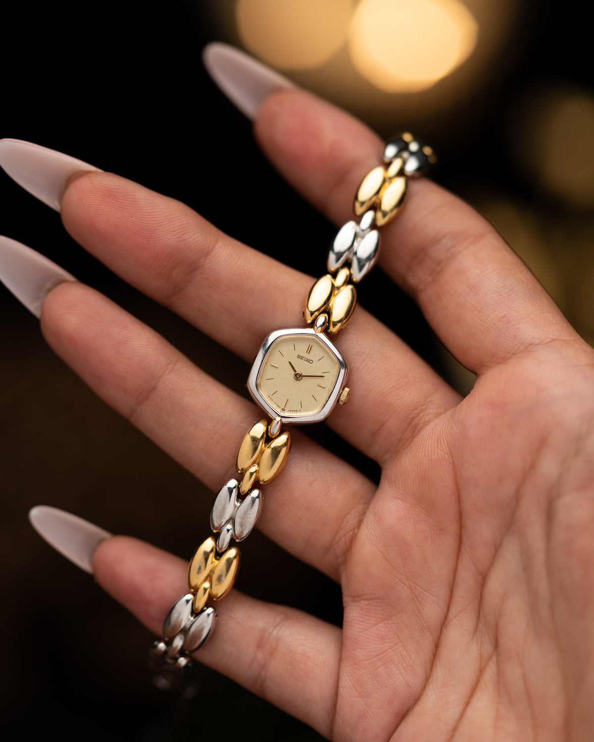 1980s Vintage Seiko Wheat Link Quartz