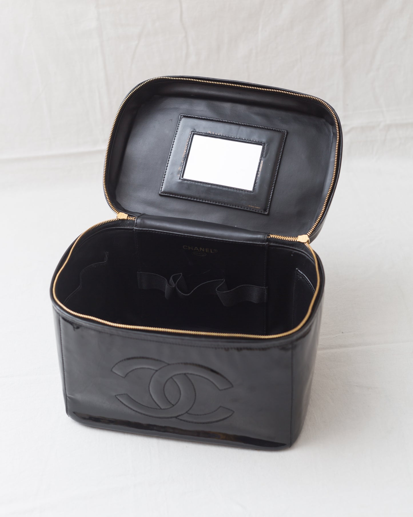 Vintage Chanel Vanity 2 way