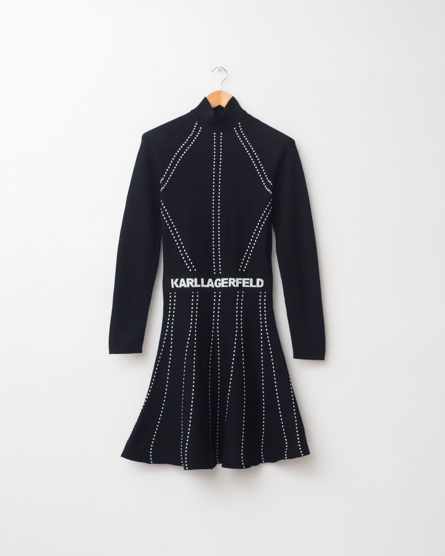 Contrast Details Knit Dress