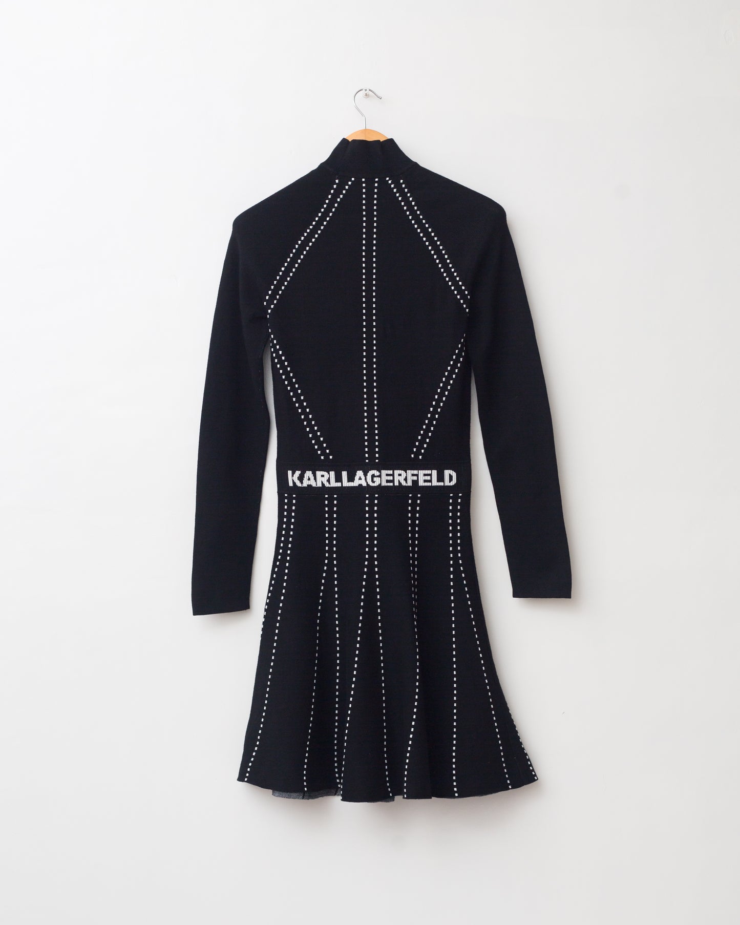 Contrast Details Knit Dress