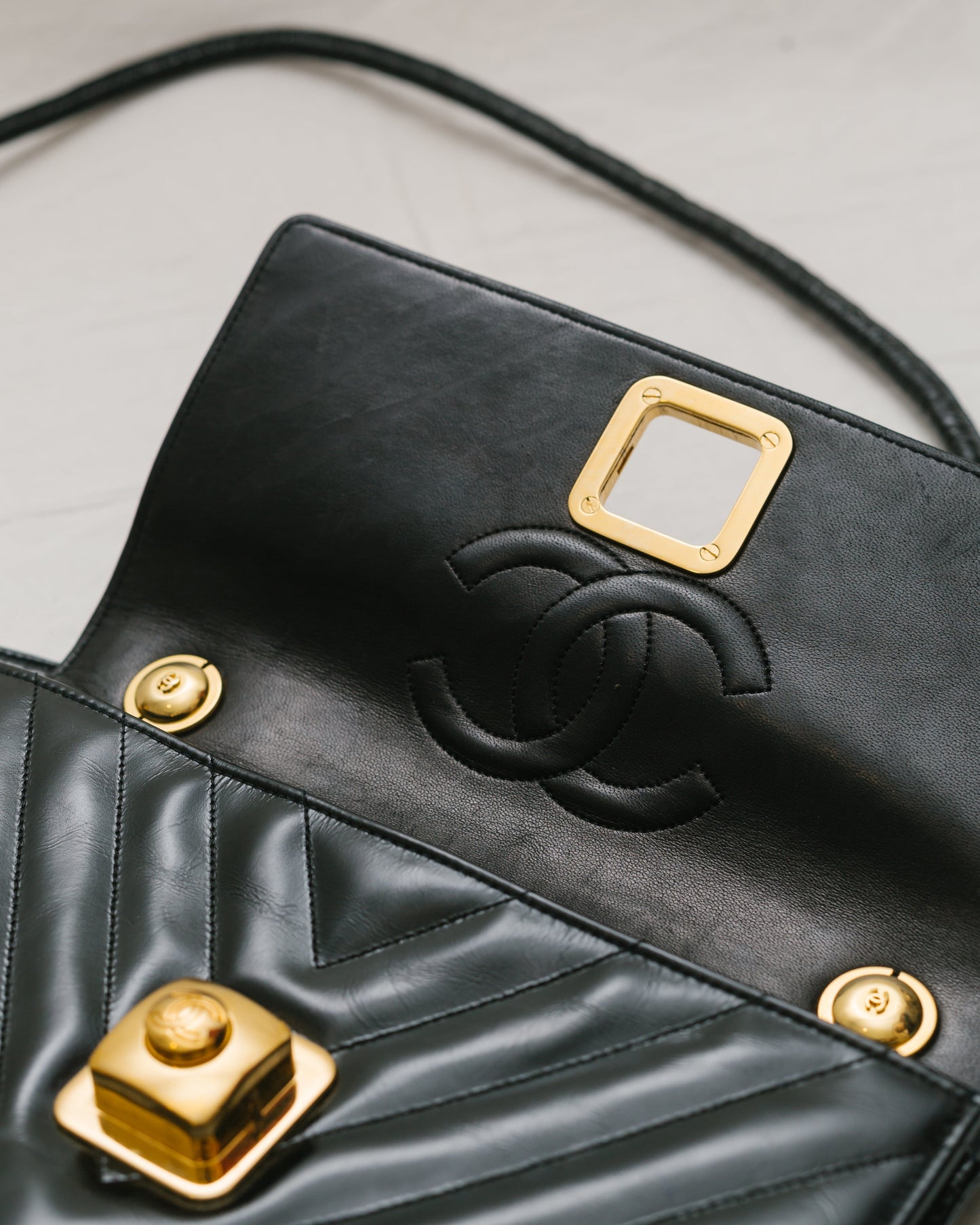 Chevron flap shoulder/crossbody