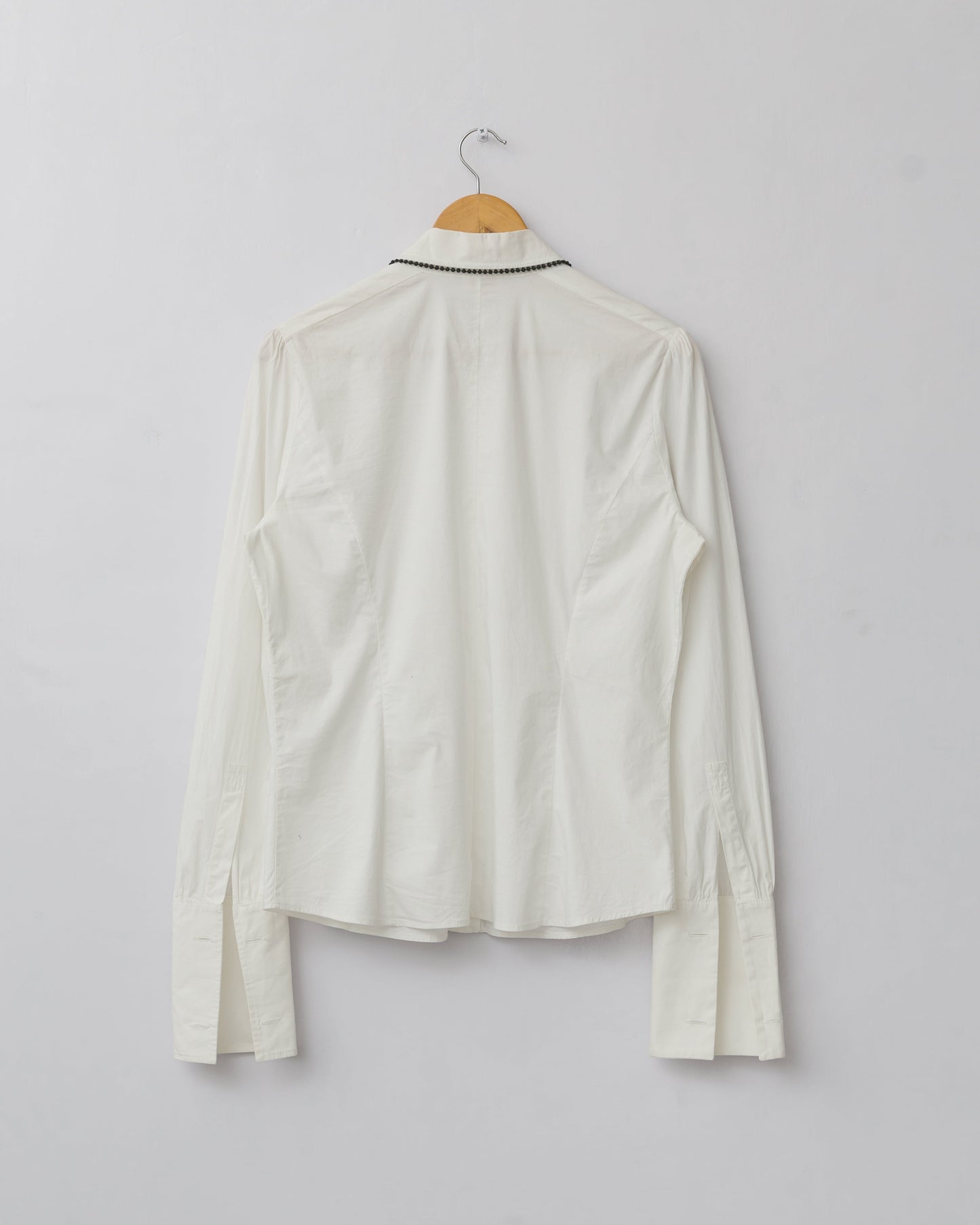 Contrasting details dress shirt