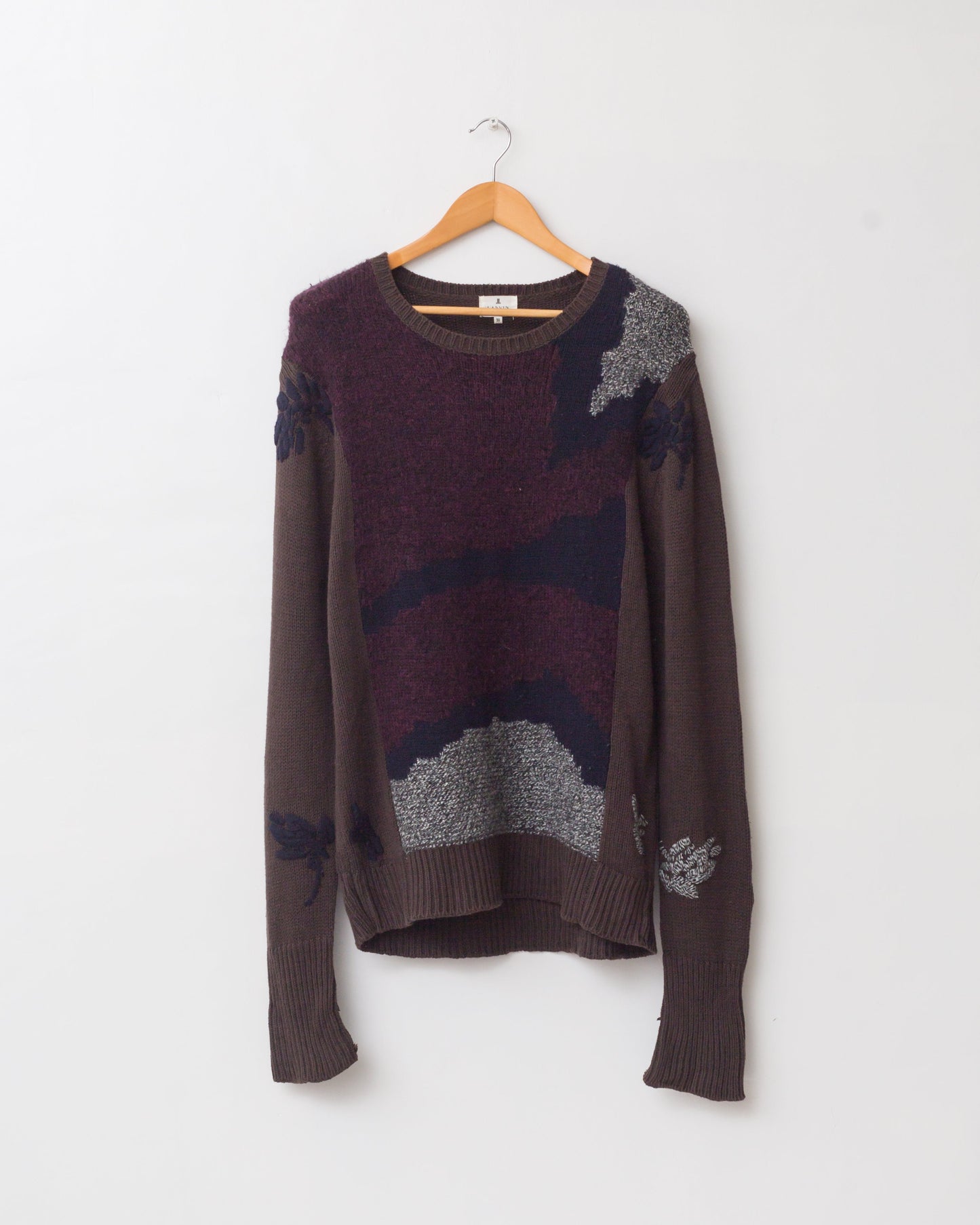 En bleu knit top