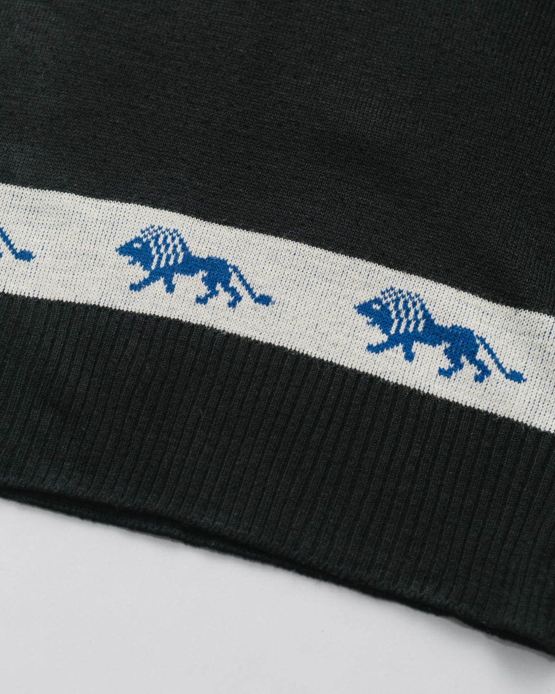 Givenchy Lion Motif Knit Pullover