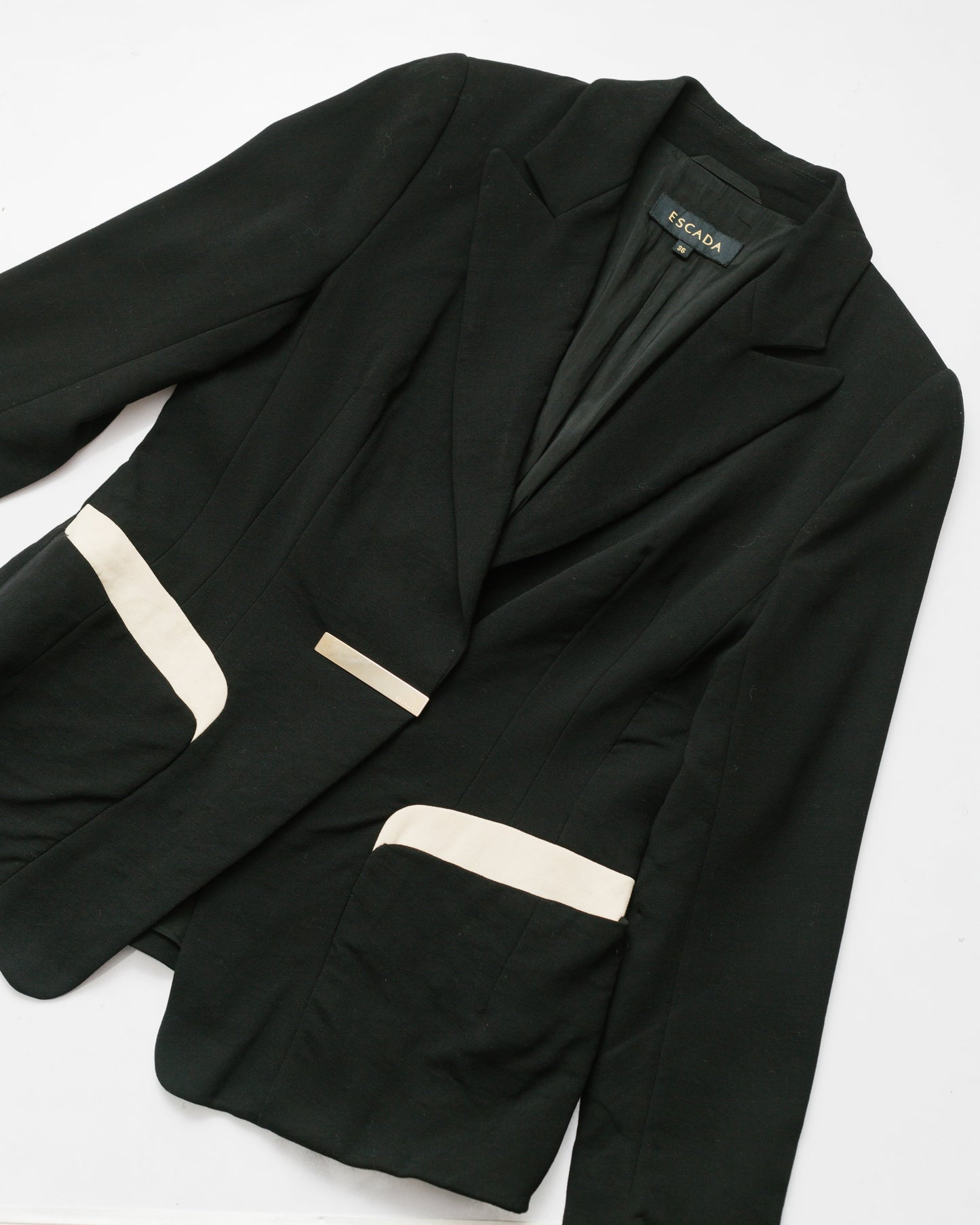Logo plaque wool blazer