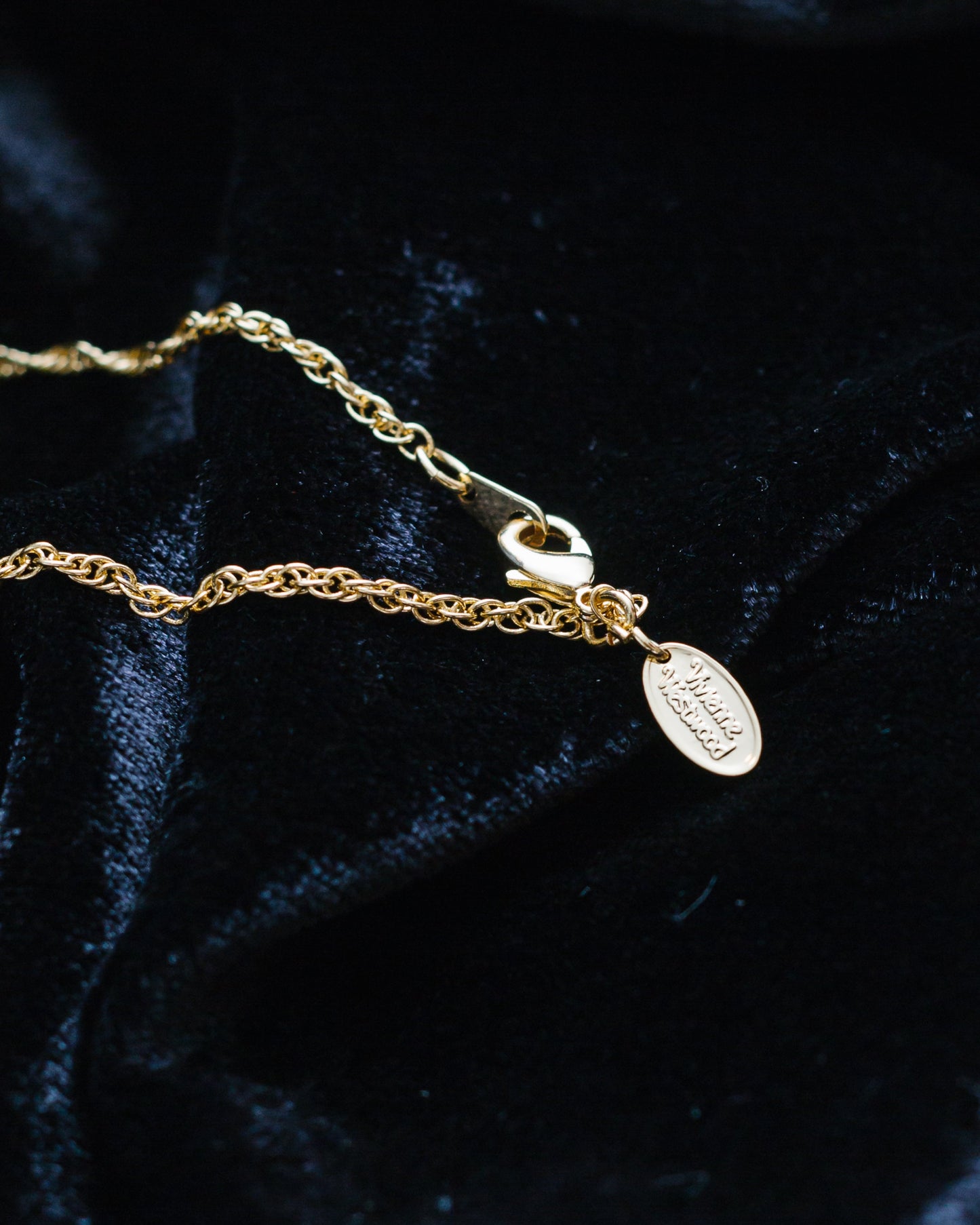 Studded teddy necklace
