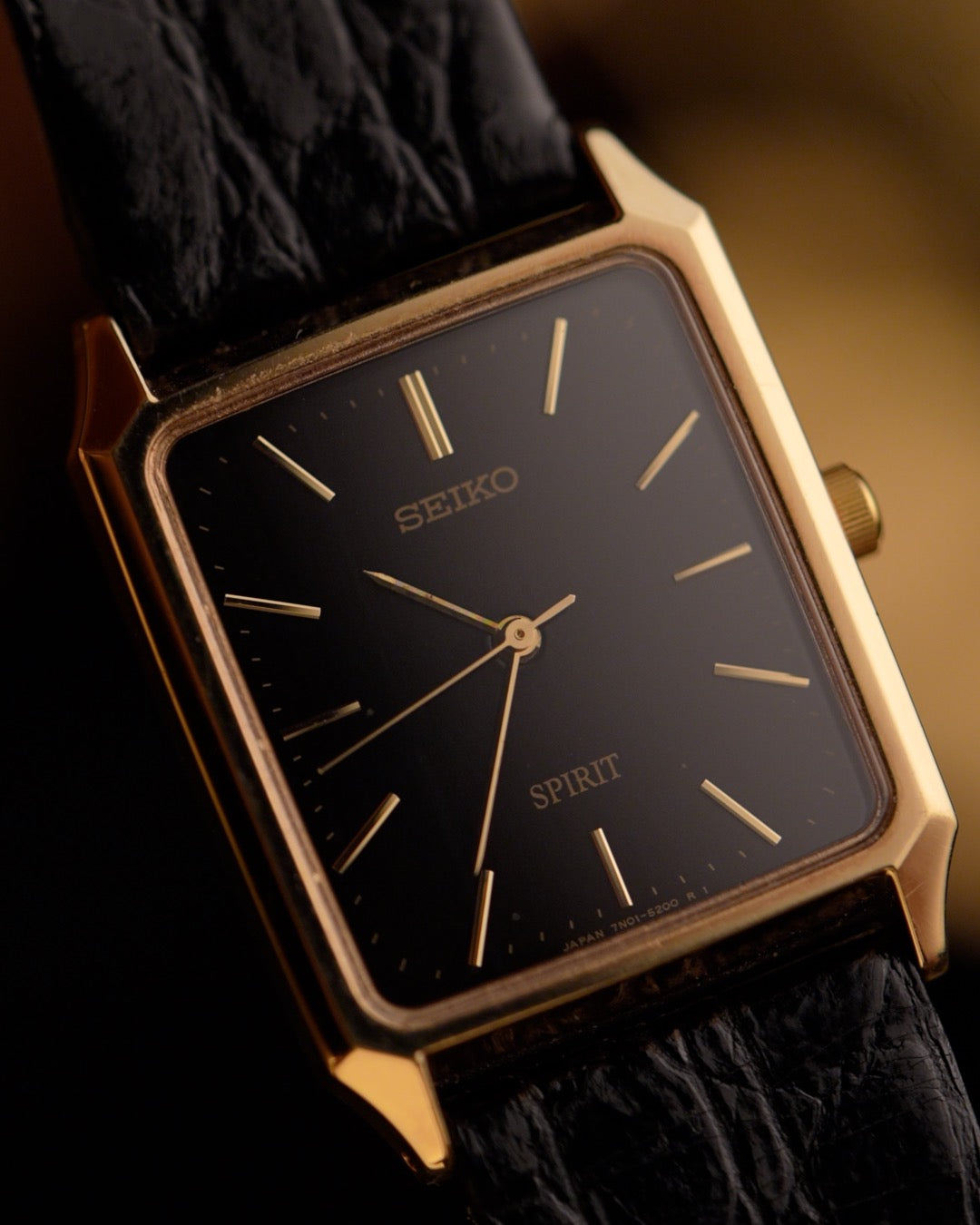 1990s Seiko Spirit Tank – AIMÉE