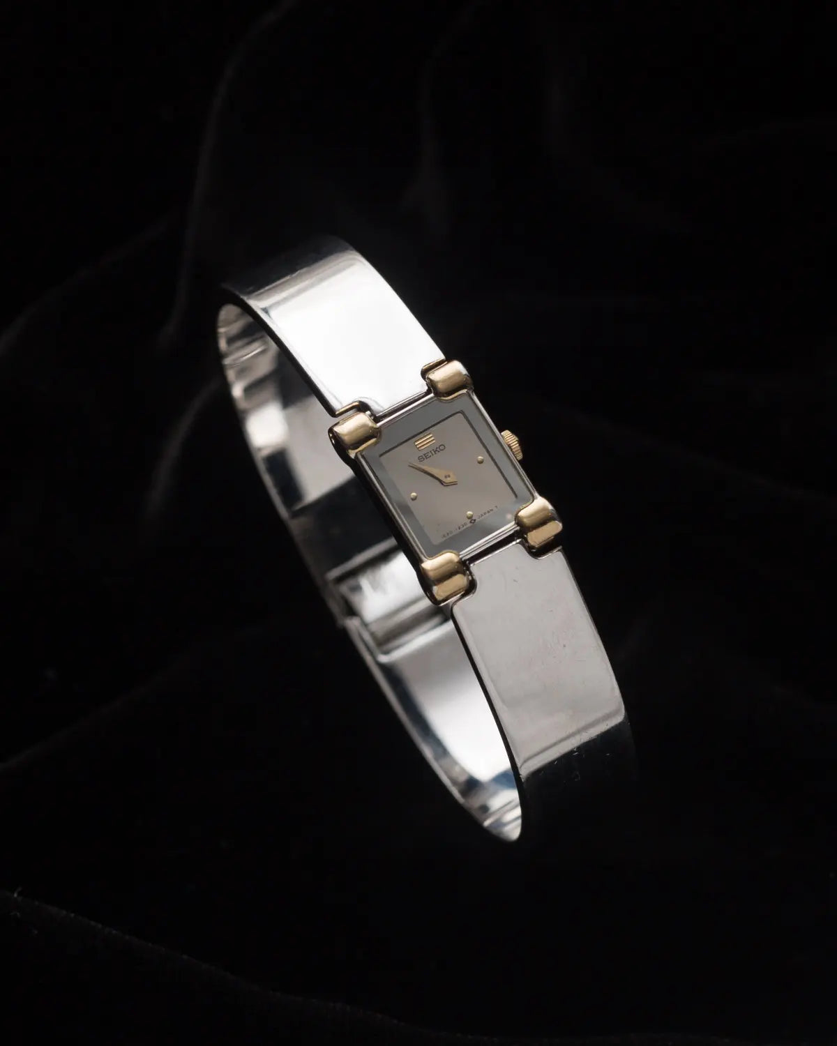 Seiko 90s vintage dual toned