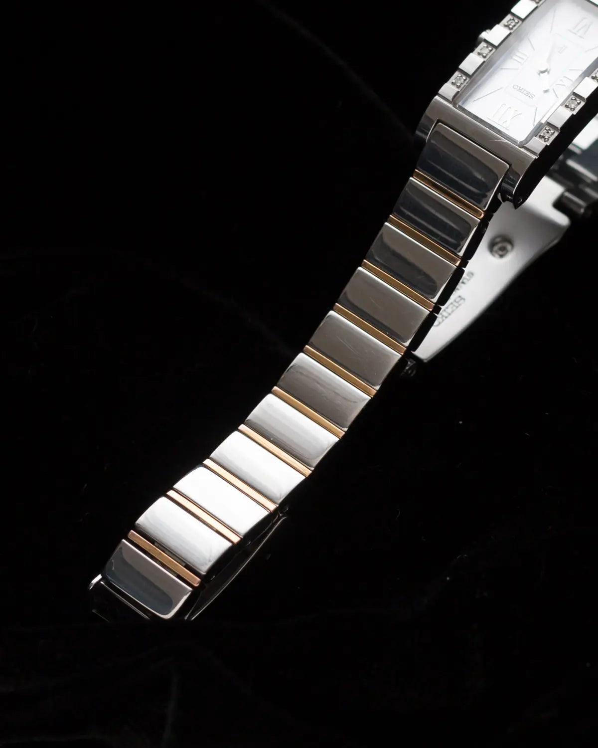 Seiko 90s vintage dual toned