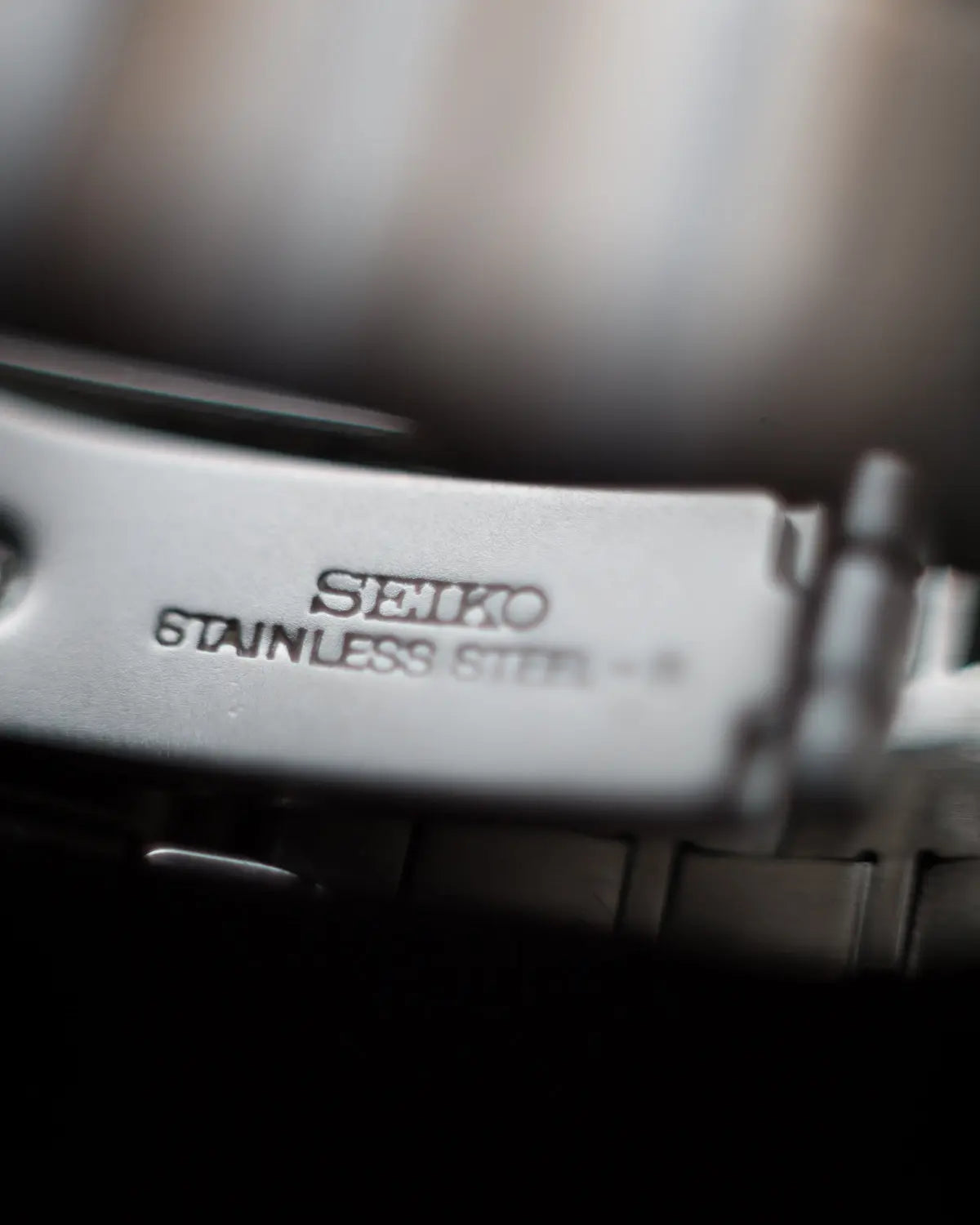 Seiko 90s vintage dual toned