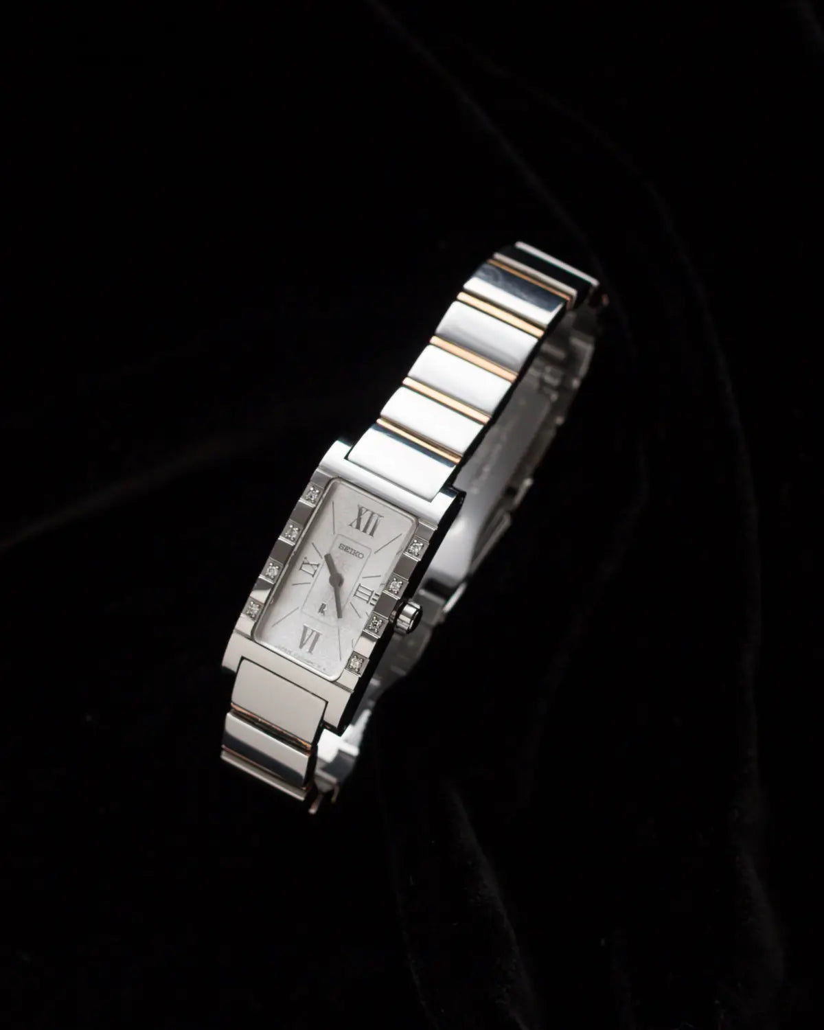 Seiko 90s vintage dual toned