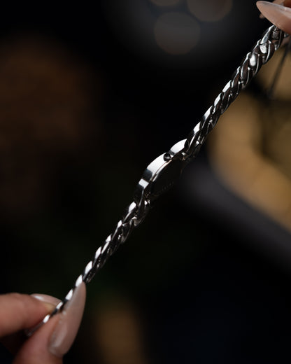 1980s Vintage Rado Cuban Chain