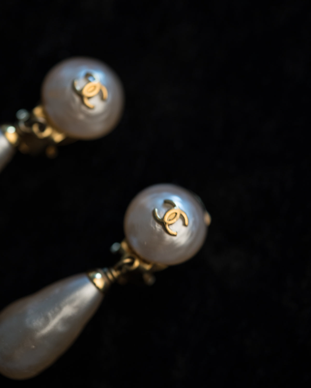 Vintage Chanel CC Pearl Earrings