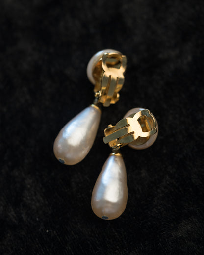 Vintage Chanel CC Pearl Earrings