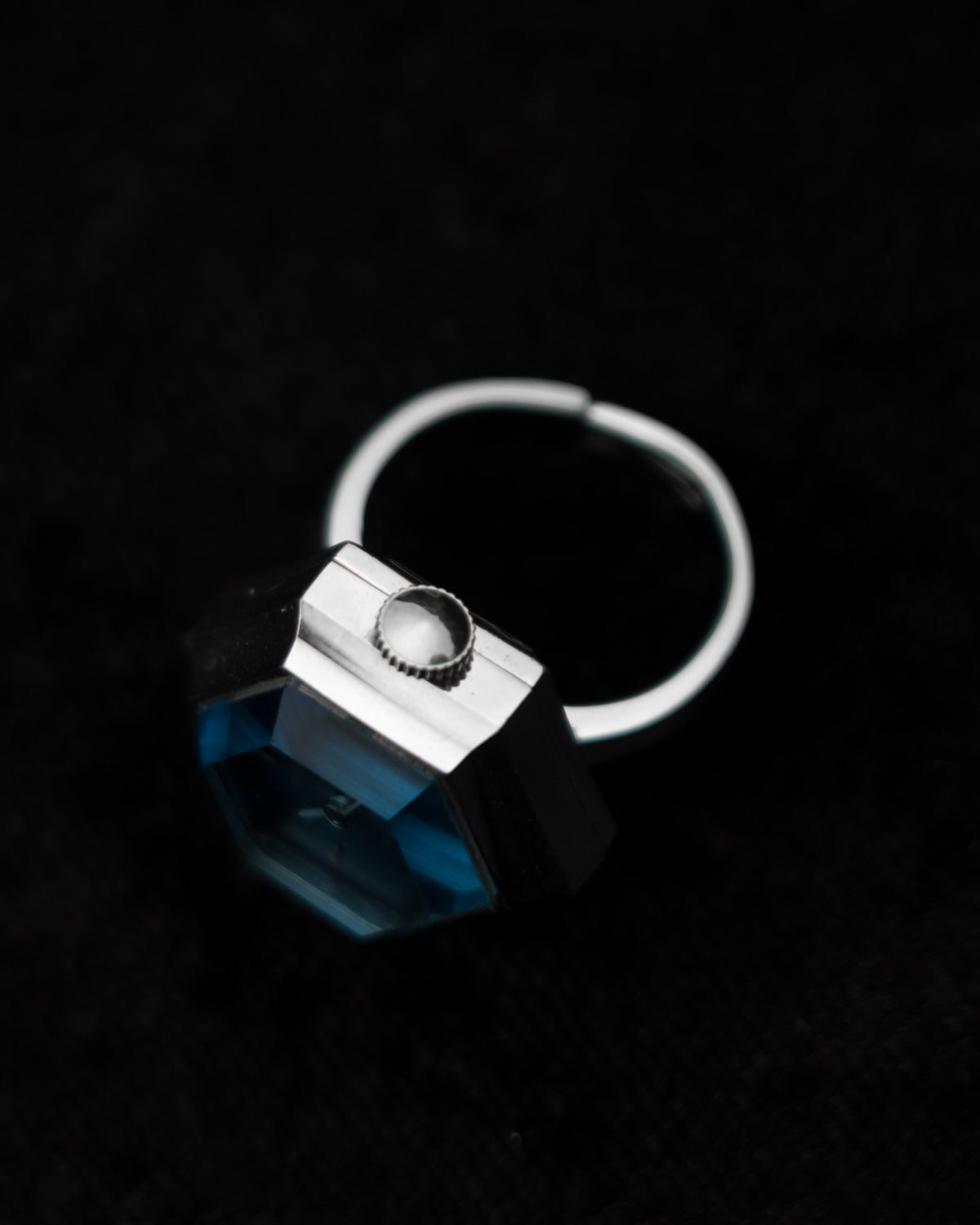Vintage Cut Glass Seiko Ring