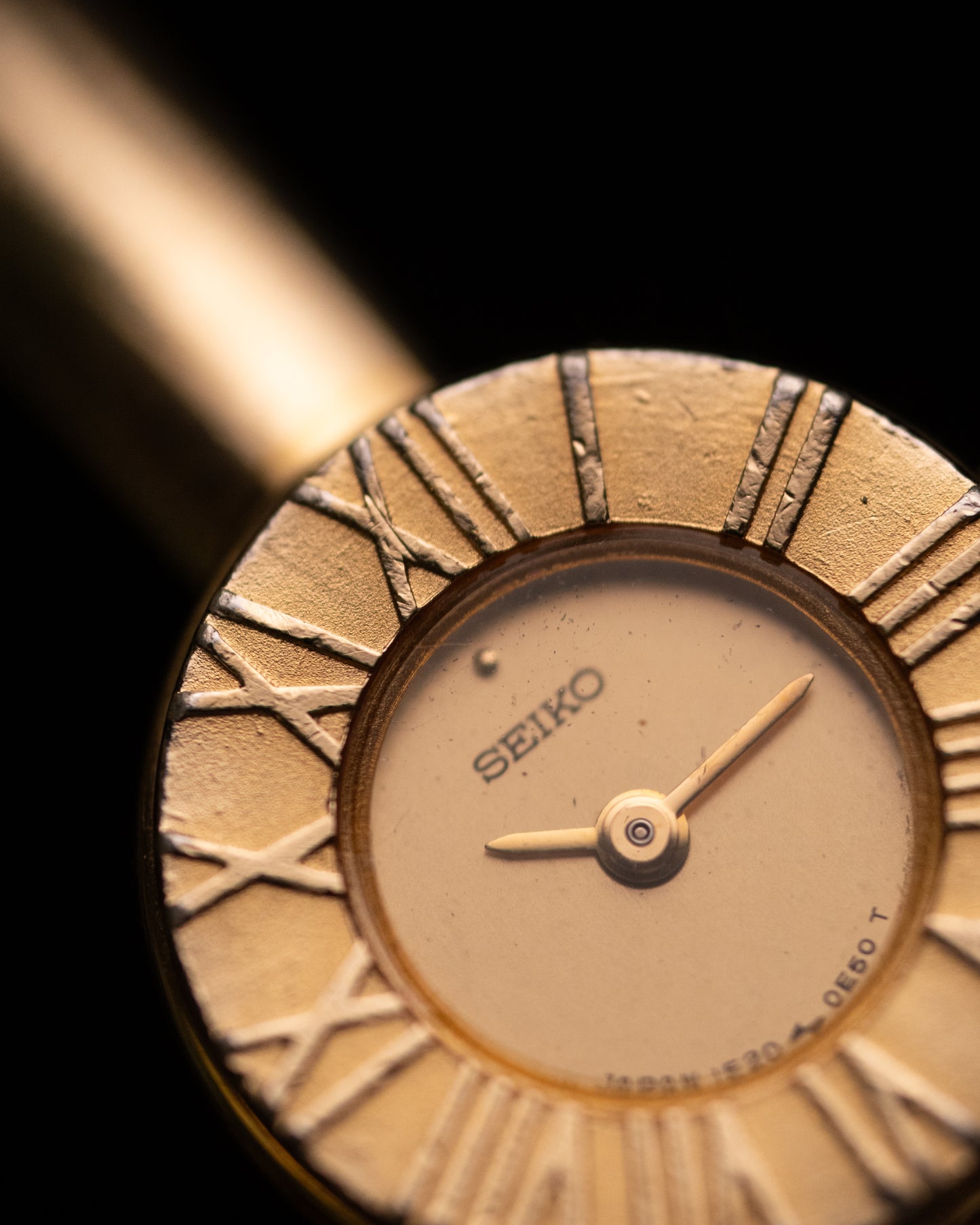 1980s Vintage Seiko Gold Bangle