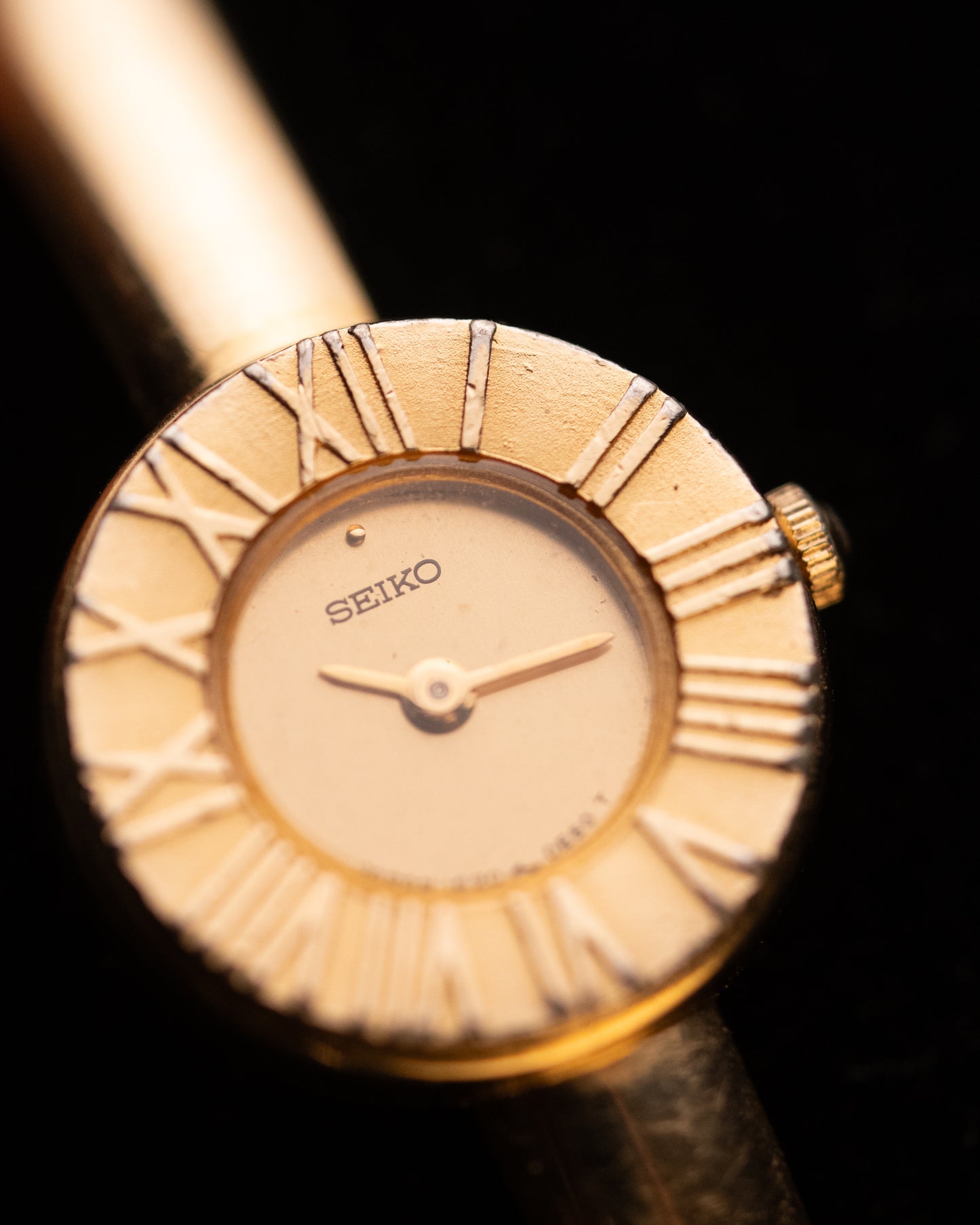 1980s Vintage Seiko Gold Bangle