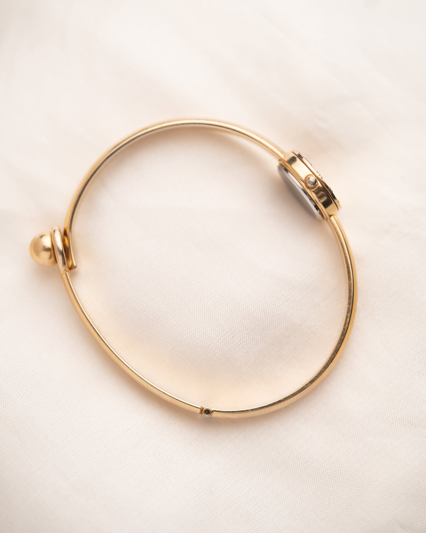 1980s Vintage Seiko Gold Bangle