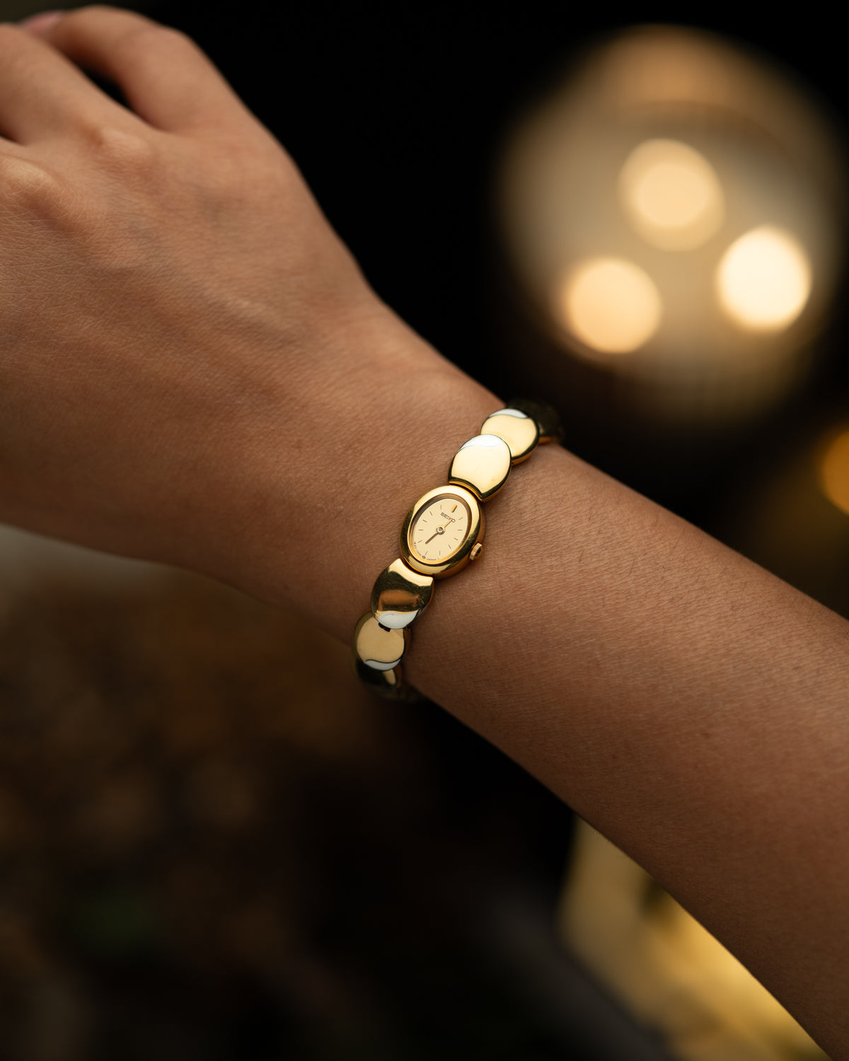 1980s Vintage Seiko Two-Tone Shell Bracelet