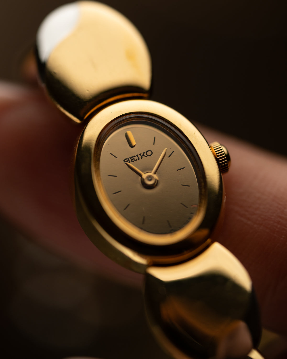 1980s Vintage Seiko Two-Tone Shell Bracelet