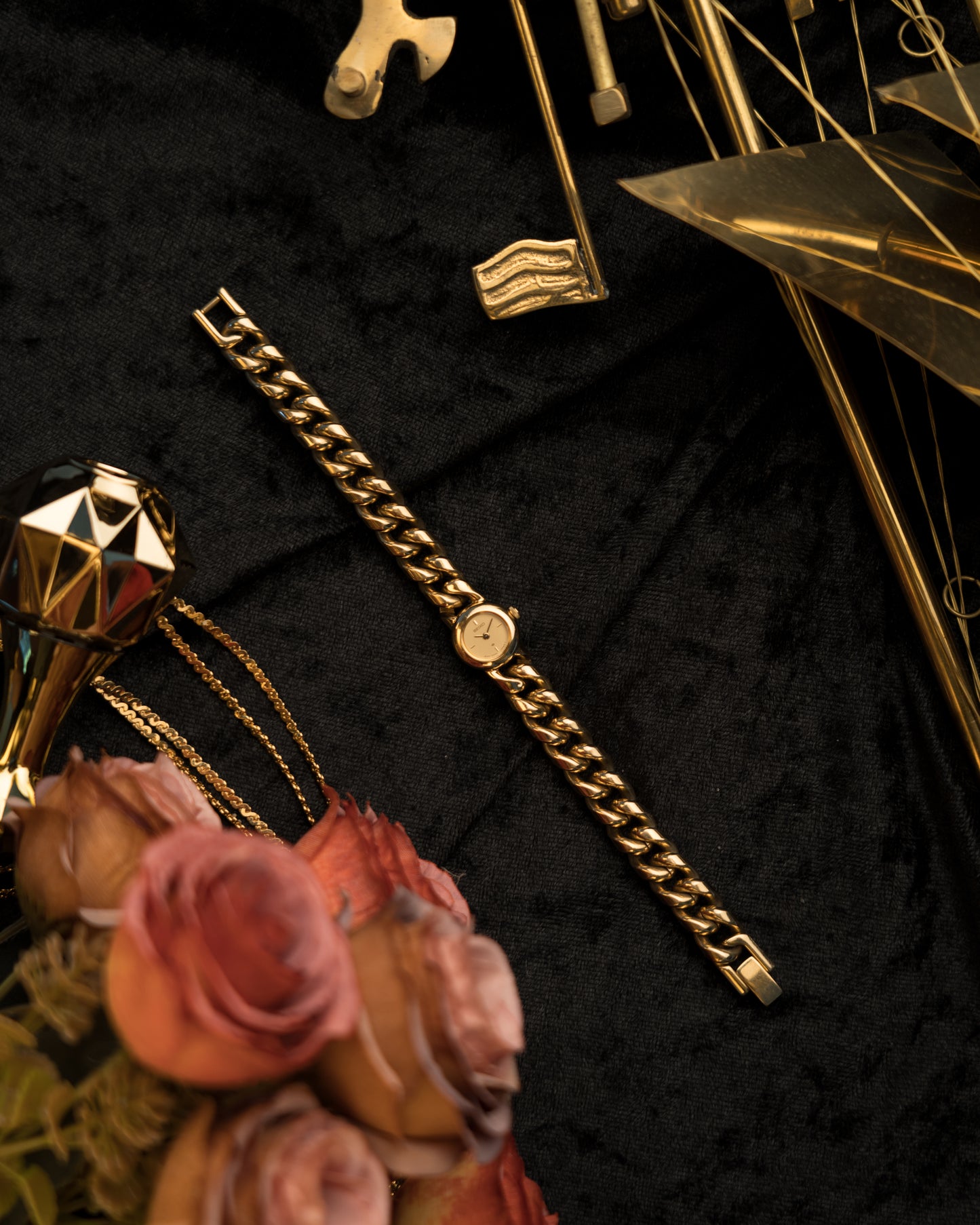 Vintage 1990s Seiko Chain Bracelet Watch