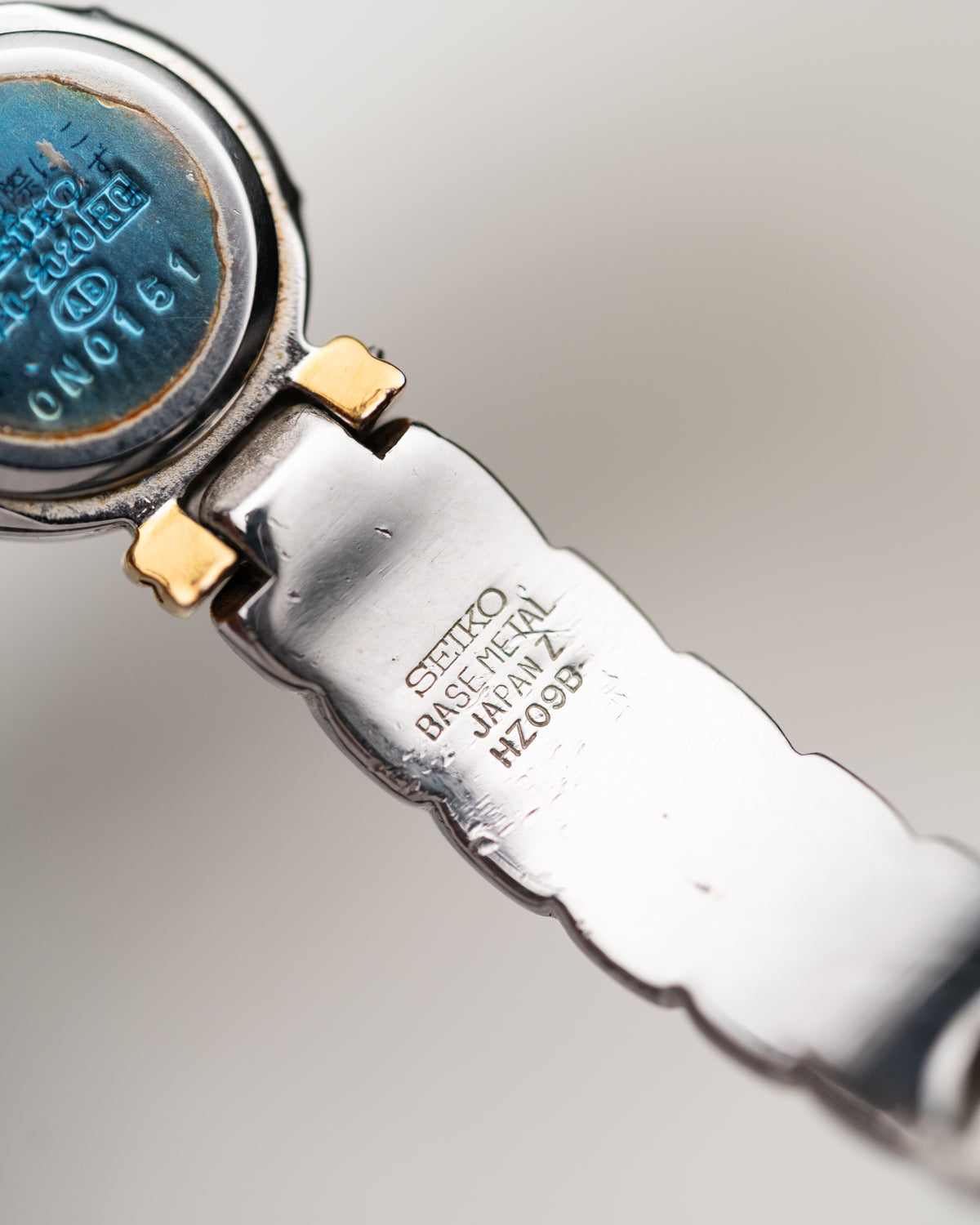 1980s Vintage Seiko Cable Bangle