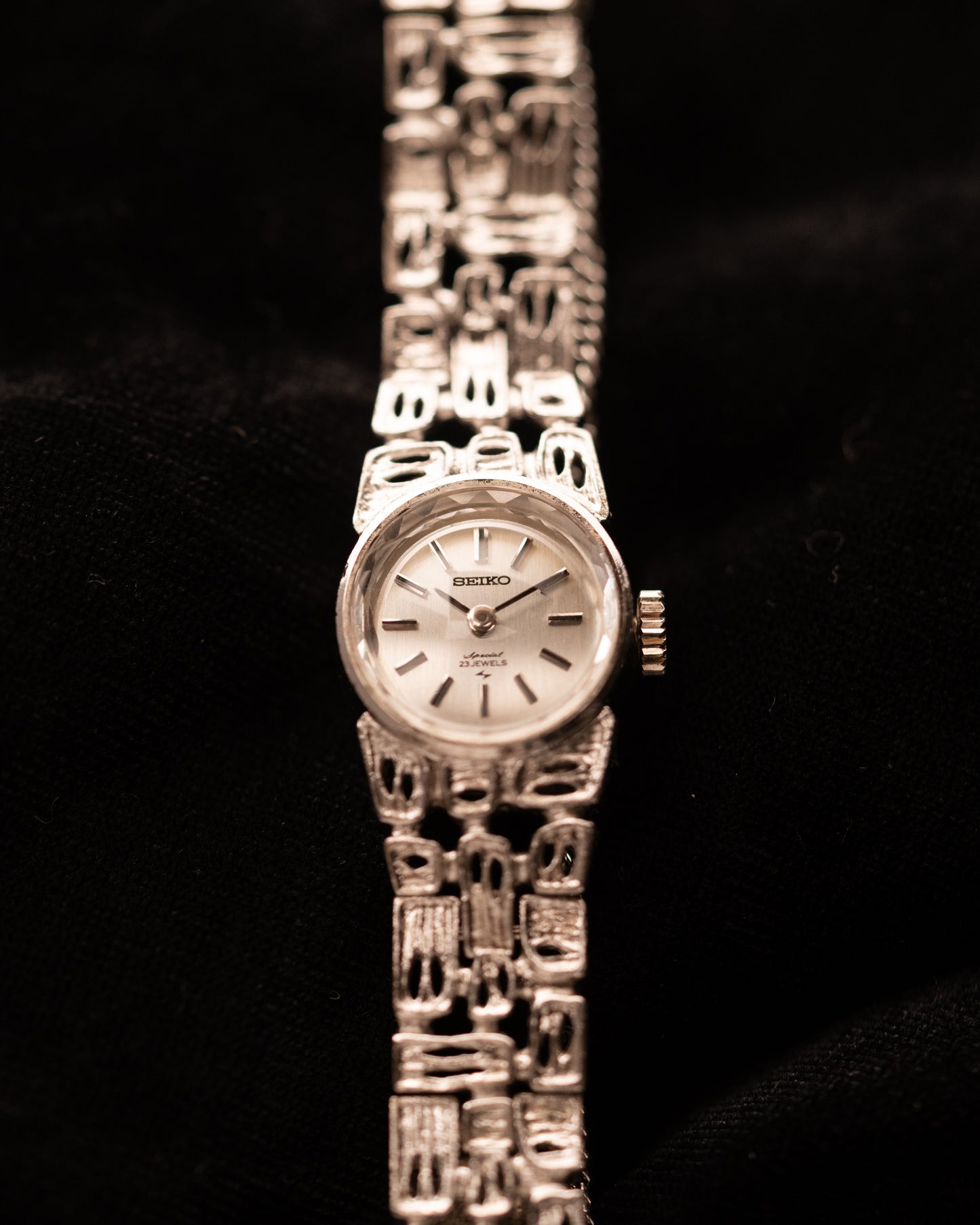 1970s Seiko White Lattice Bracelet