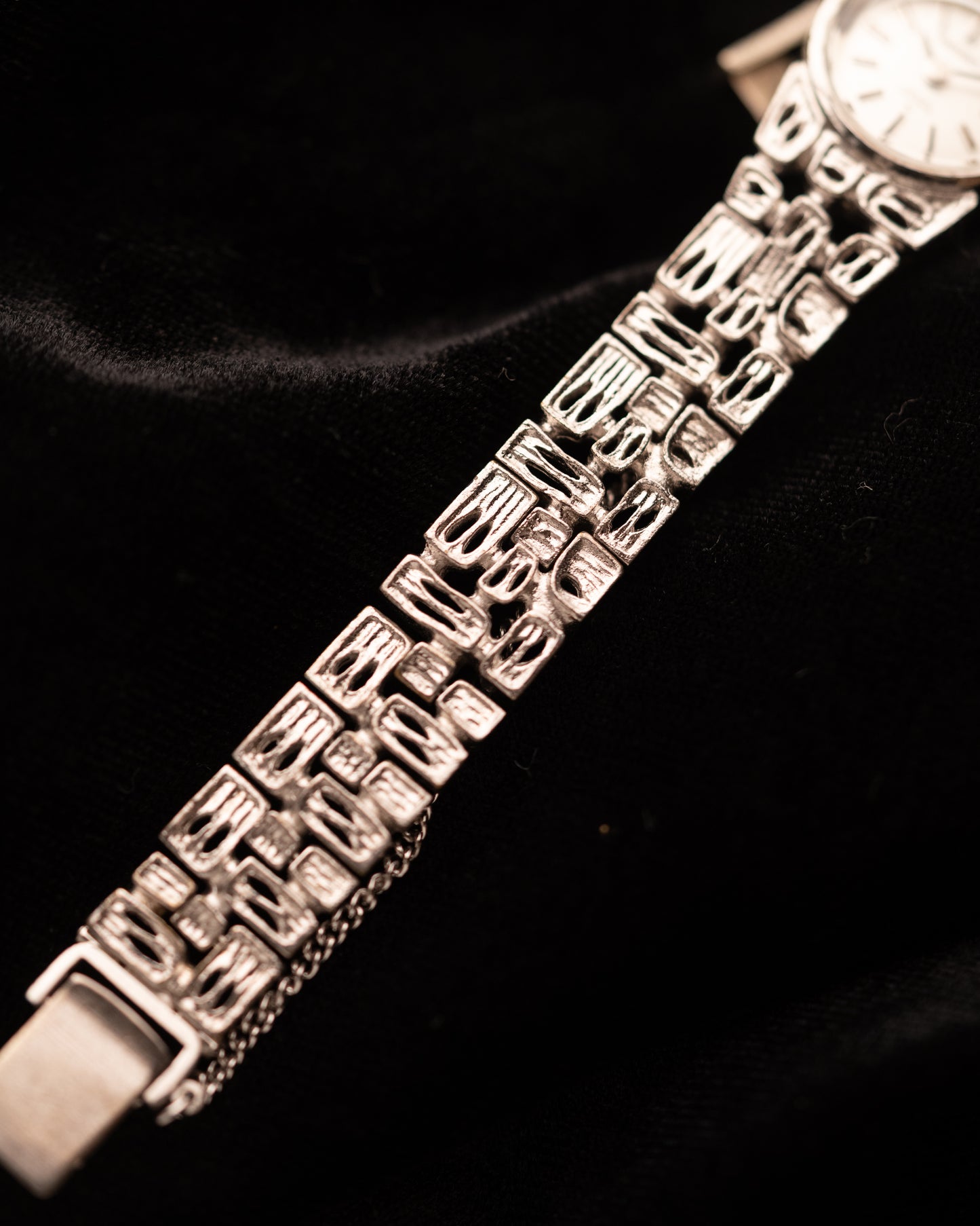 1970s Seiko White Lattice Bracelet