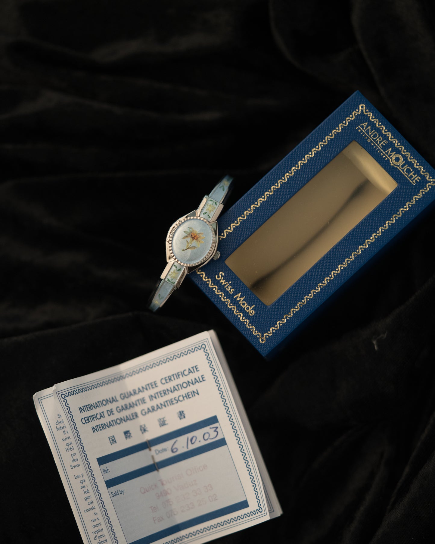 Vintage 2003 NOS André Mouche Bangle Peek-a-boo