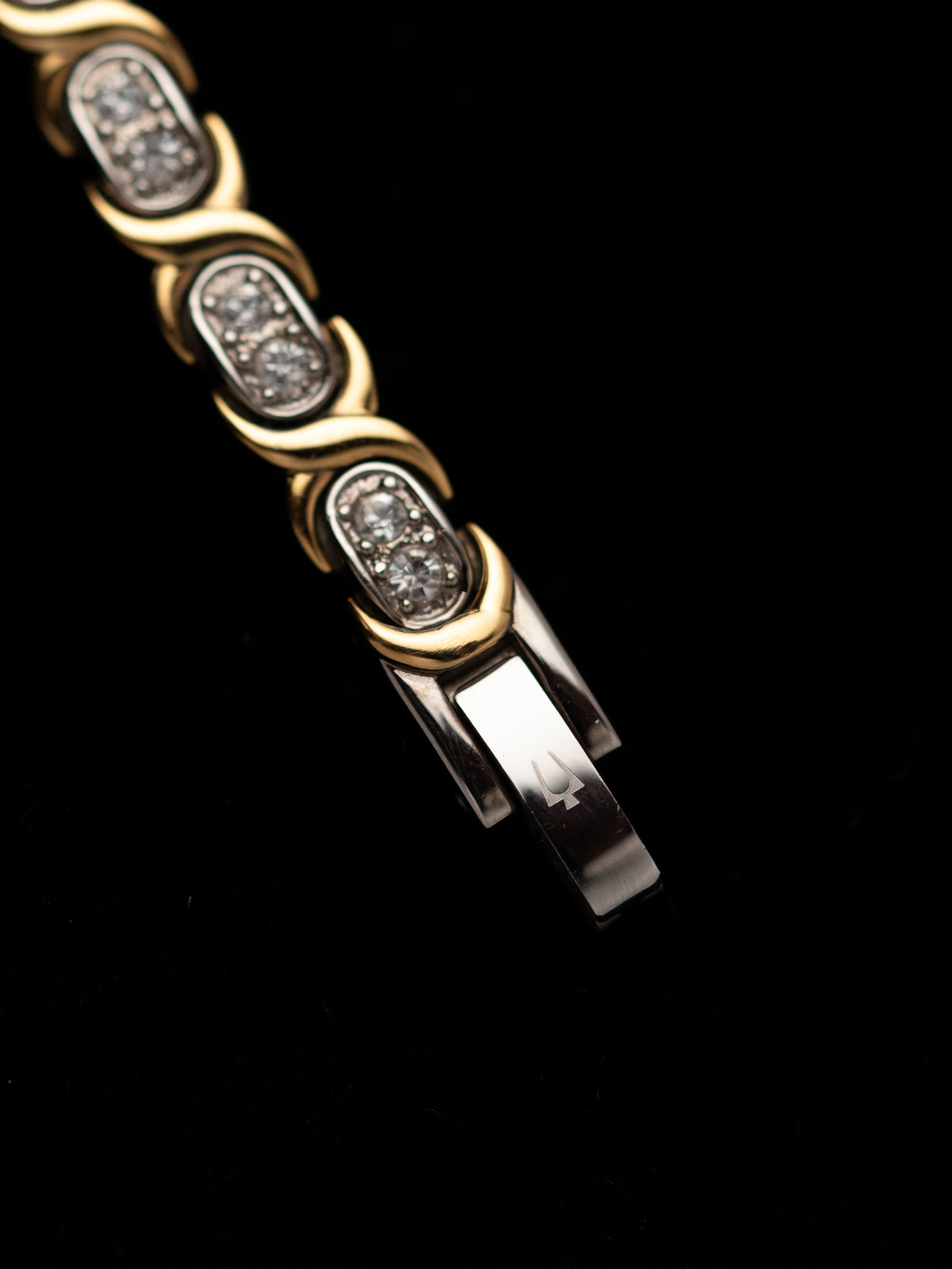 1990s Vintage Bulova Crystal Set