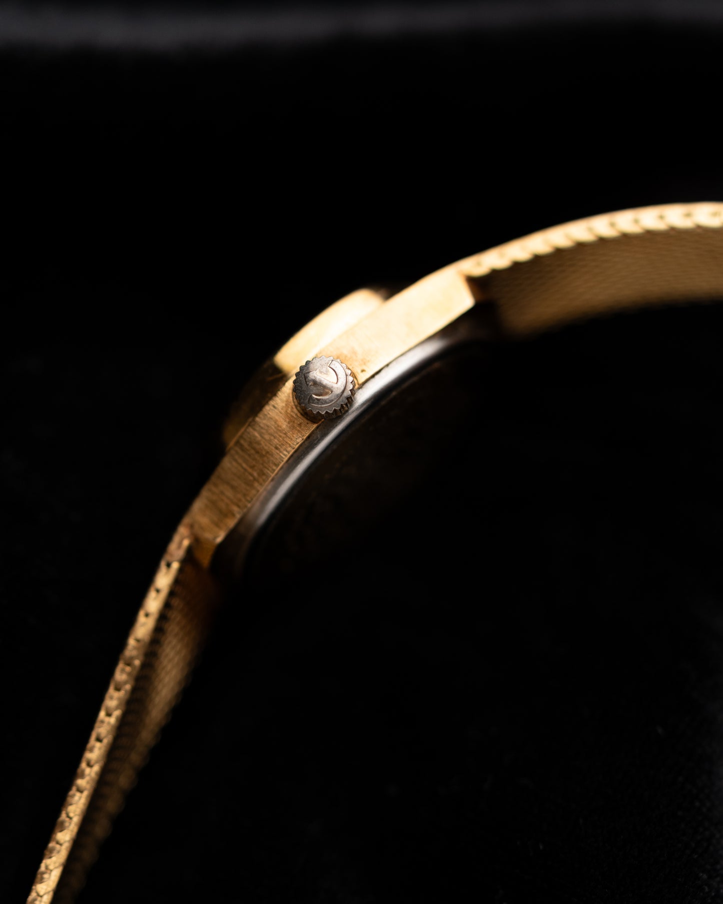 1970s Rado Integrated Wave Mesh
