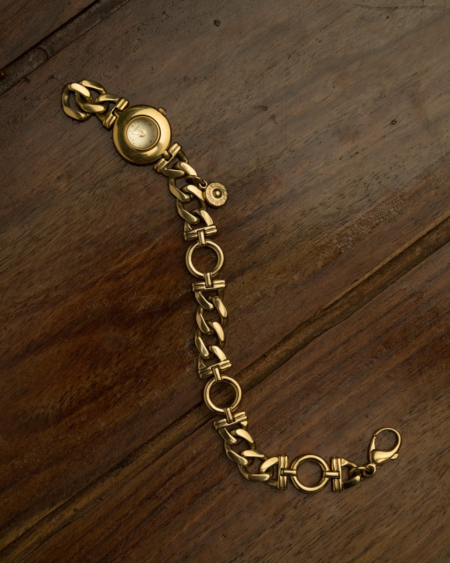 Vintage 1990s Seiko Tisse