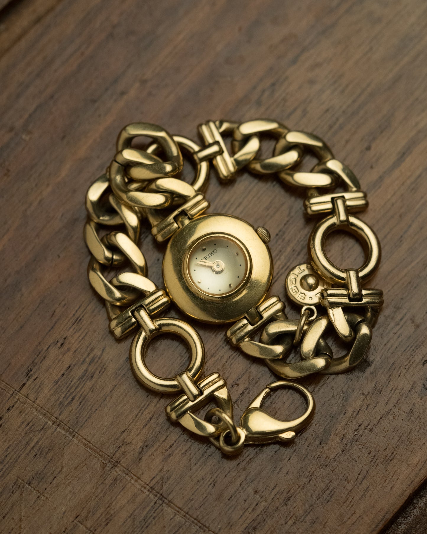 Vintage 1990s Seiko Tisse