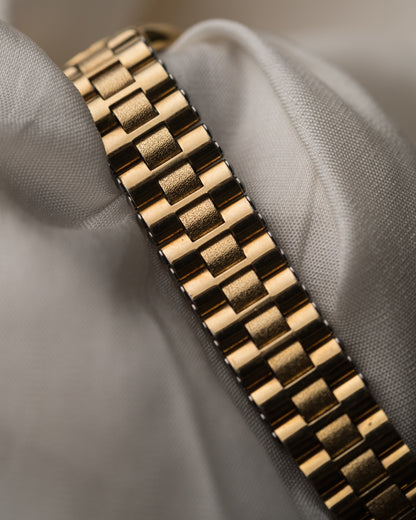 Vintage 1980s Longines Conquest
