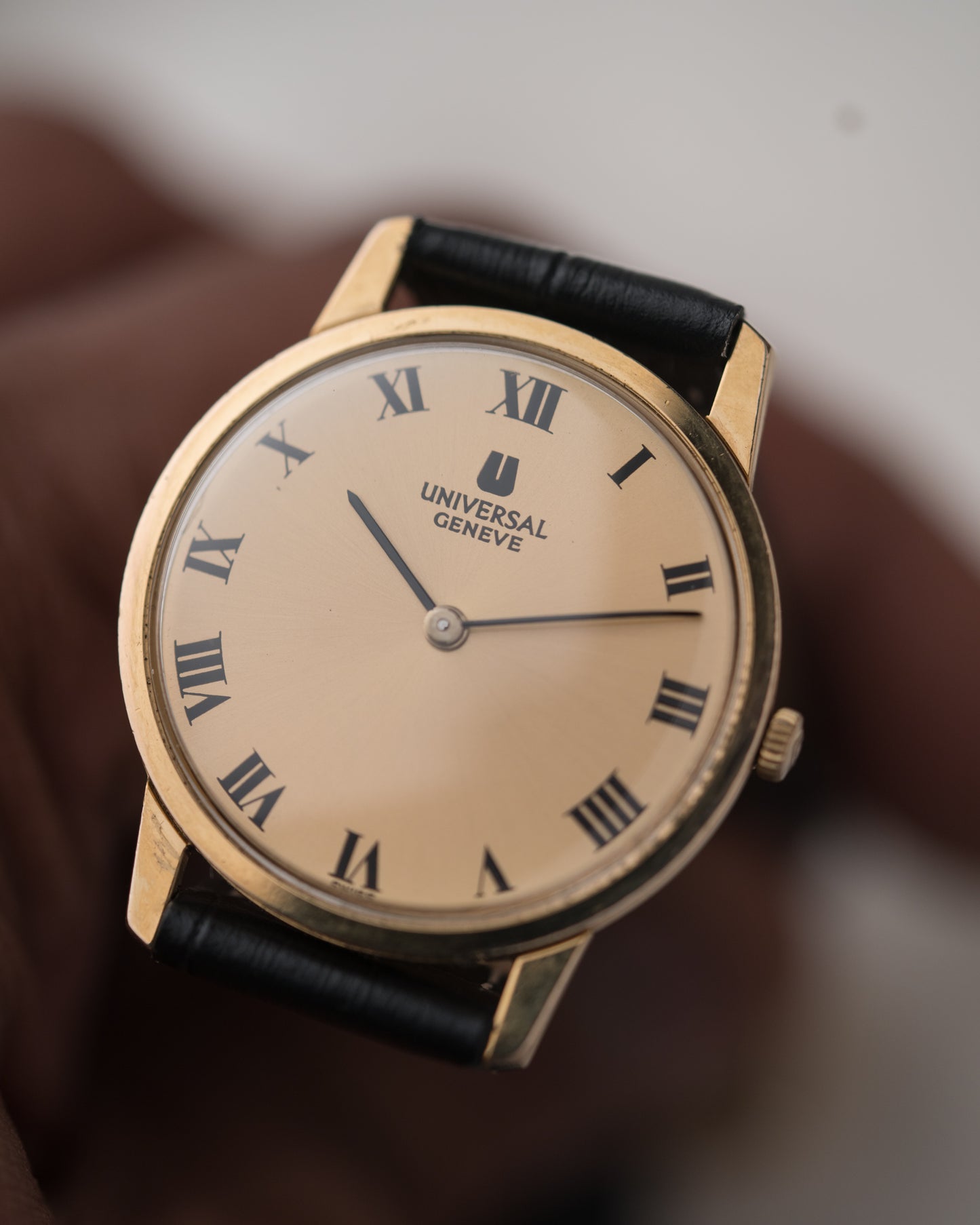 1970s Vintage Hand Wound Universal Geneve