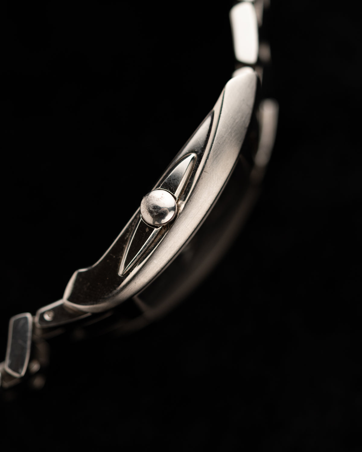 2000s Hamilton Curved Case