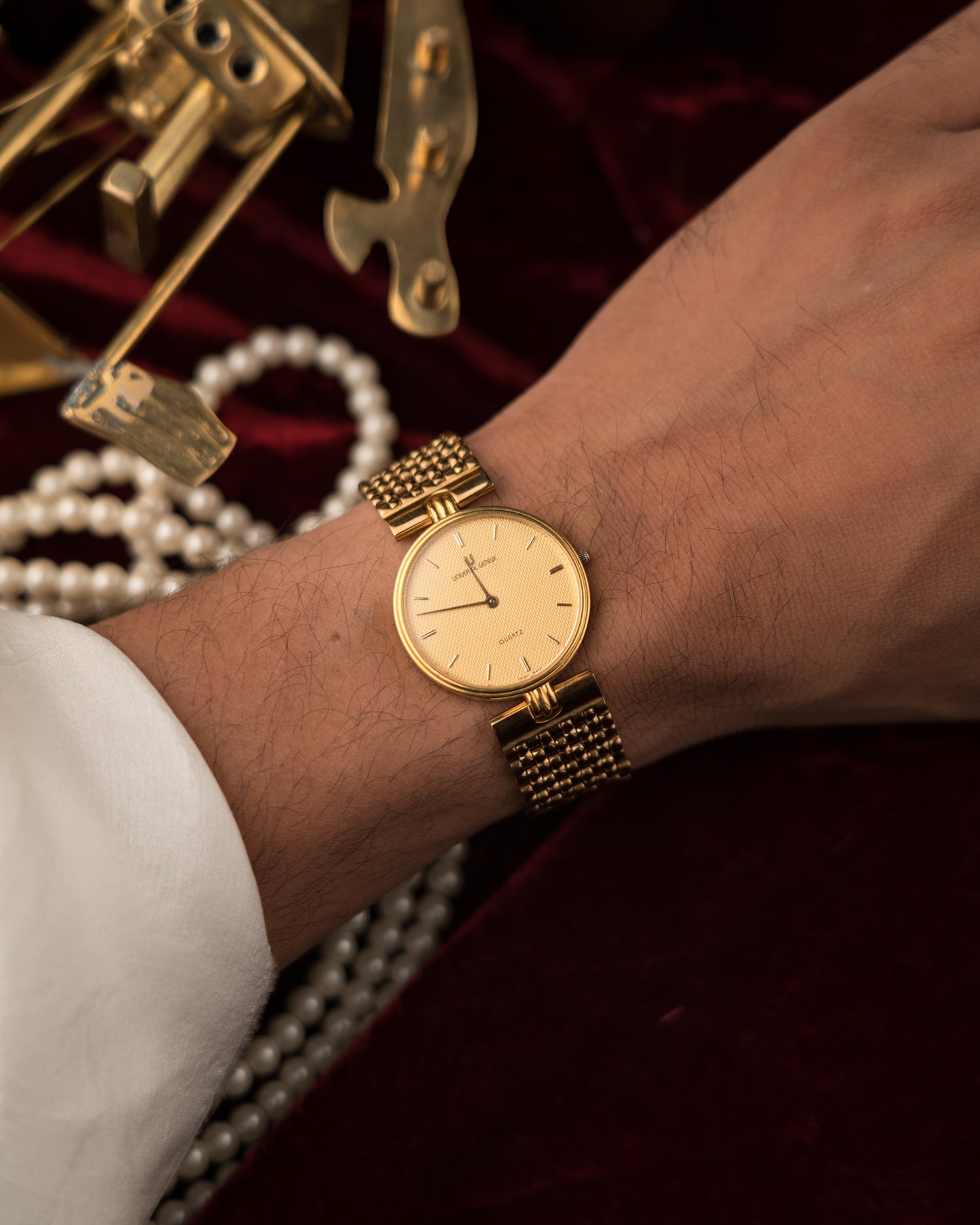 1980s Vintage Universal Genève