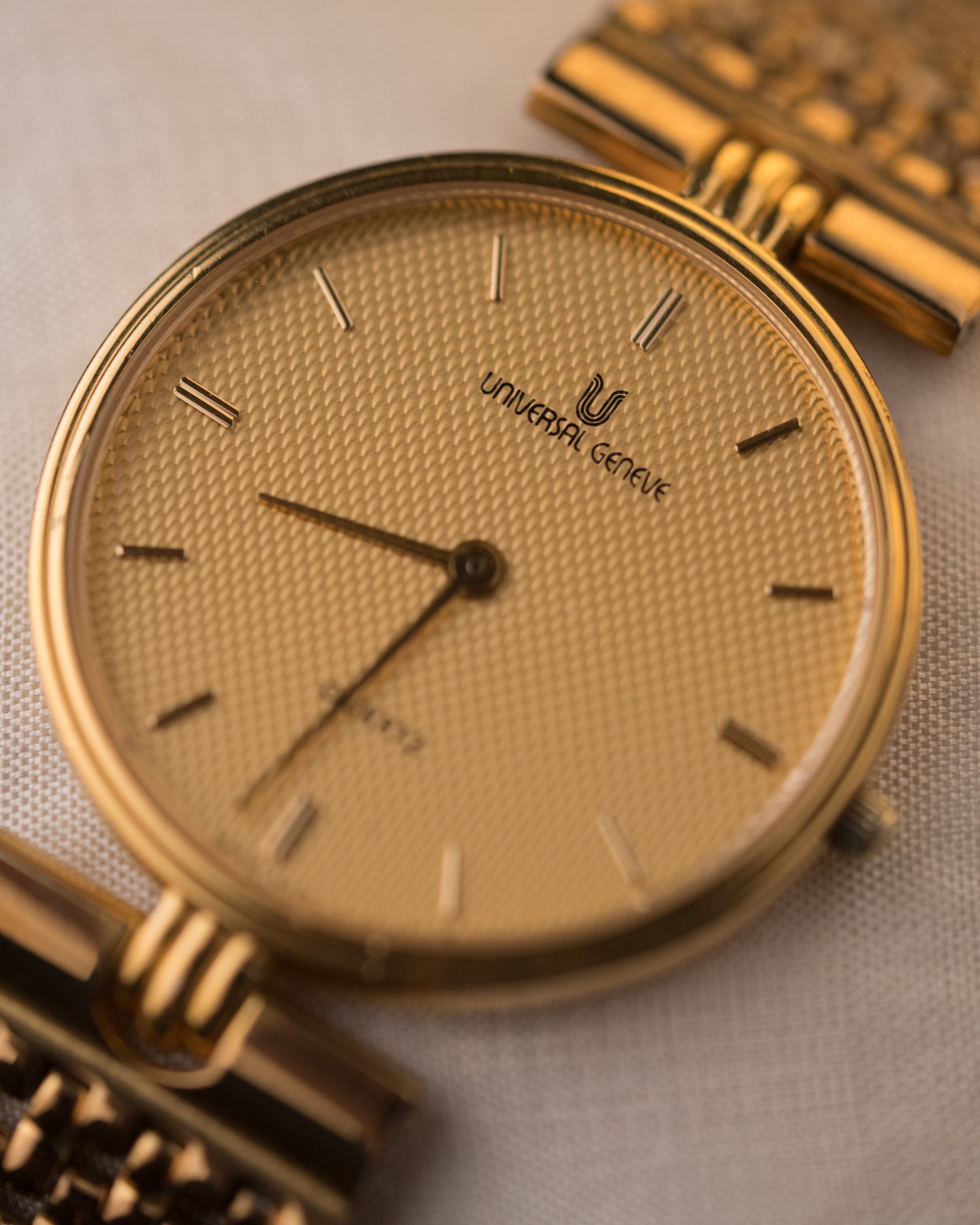 1980s Vintage Universal Genève