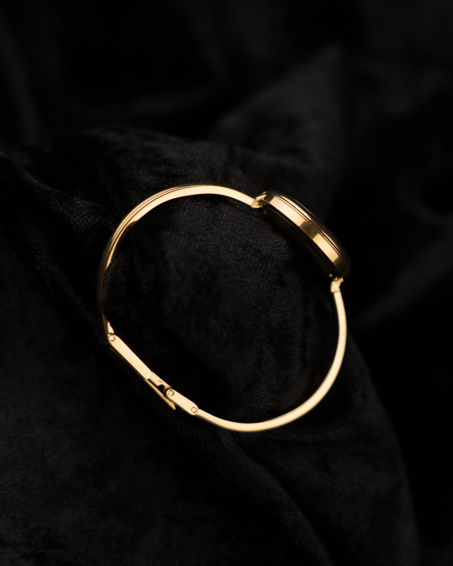1990s Vintage Gucci Bezel Change