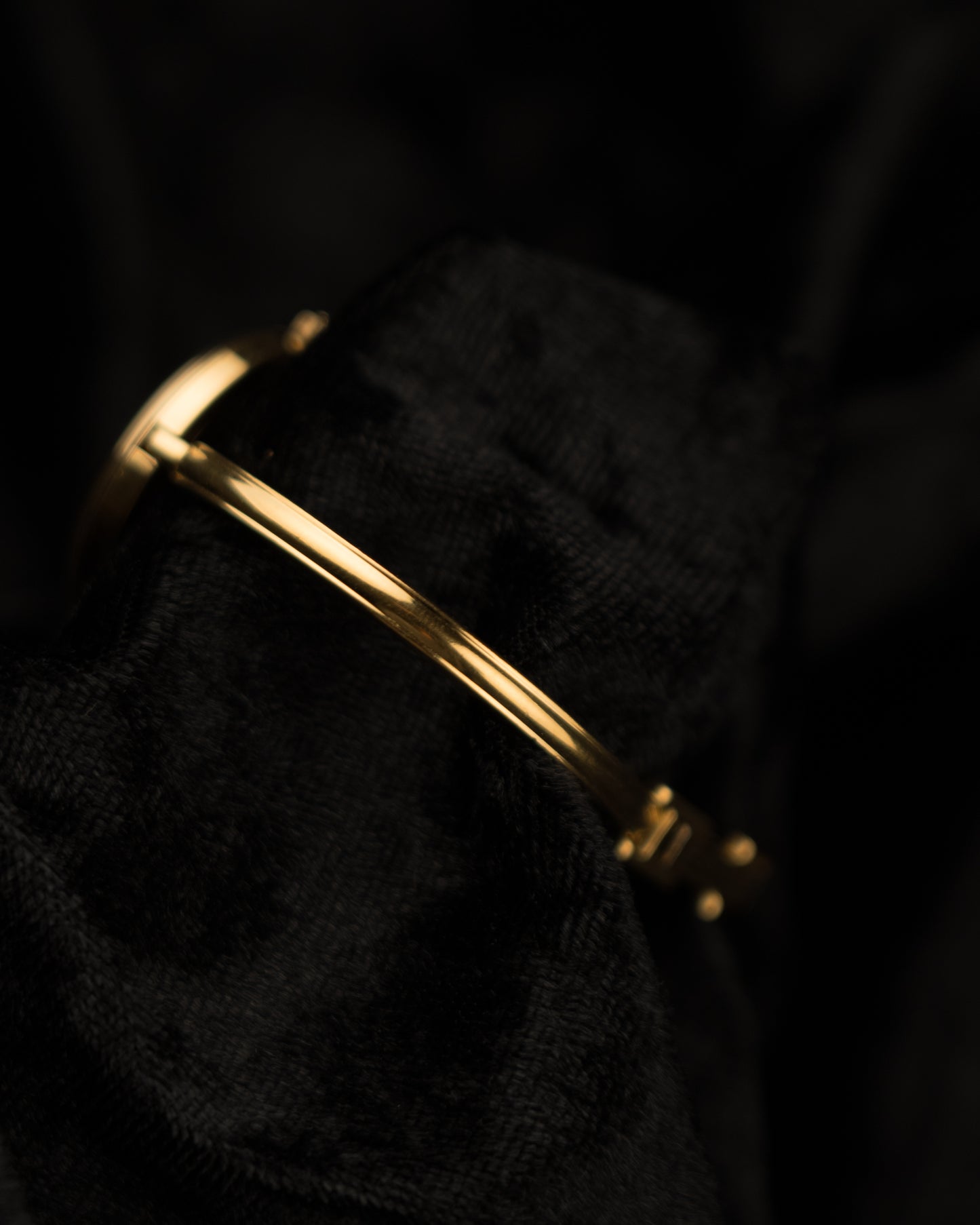 1990s Vintage Gucci Bezel Change