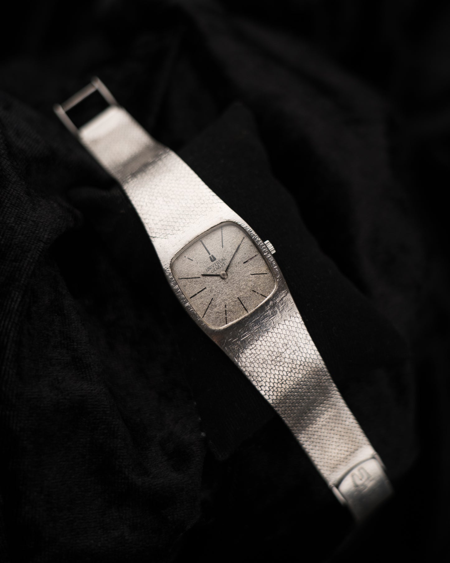 1970s Vintage 'Frosted' Universal Genève