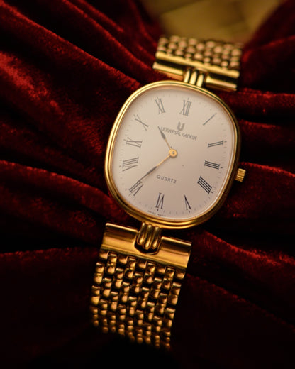 Vintage 1980s Universal Genève Ellipse