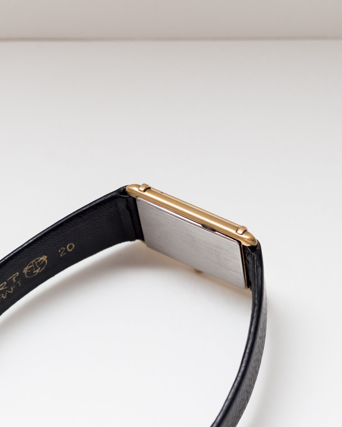 Vintage 90s Omega Tank