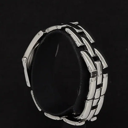 Aimée baume & mercier linea