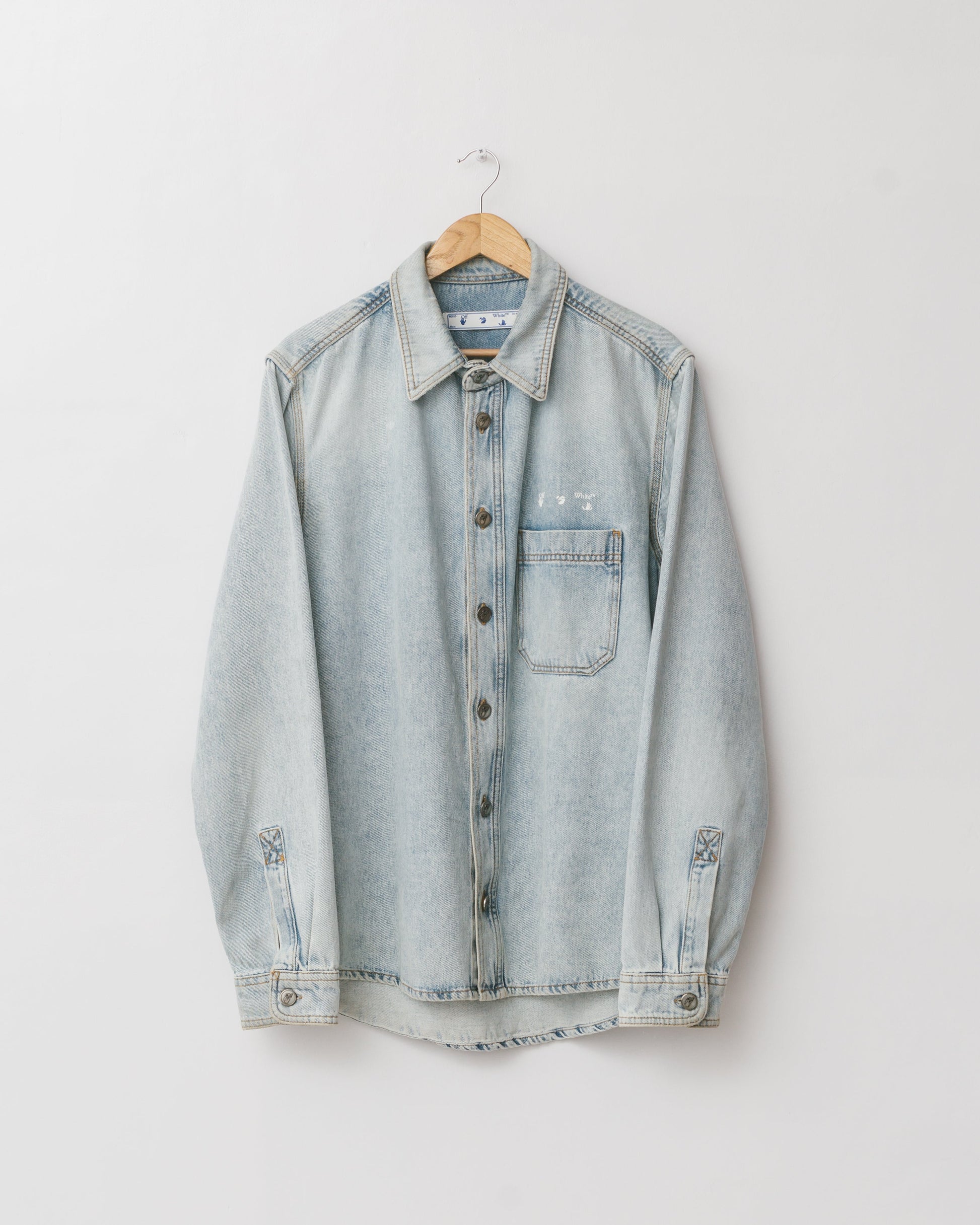 Logo detailed denim shirt