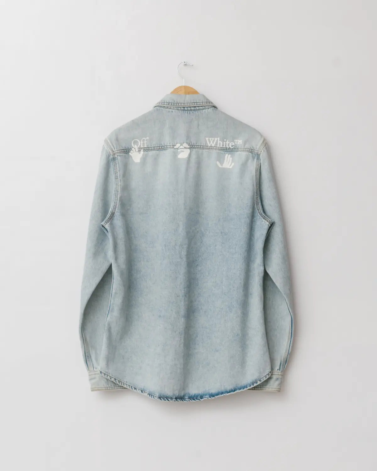 Logo detailed denim shirt