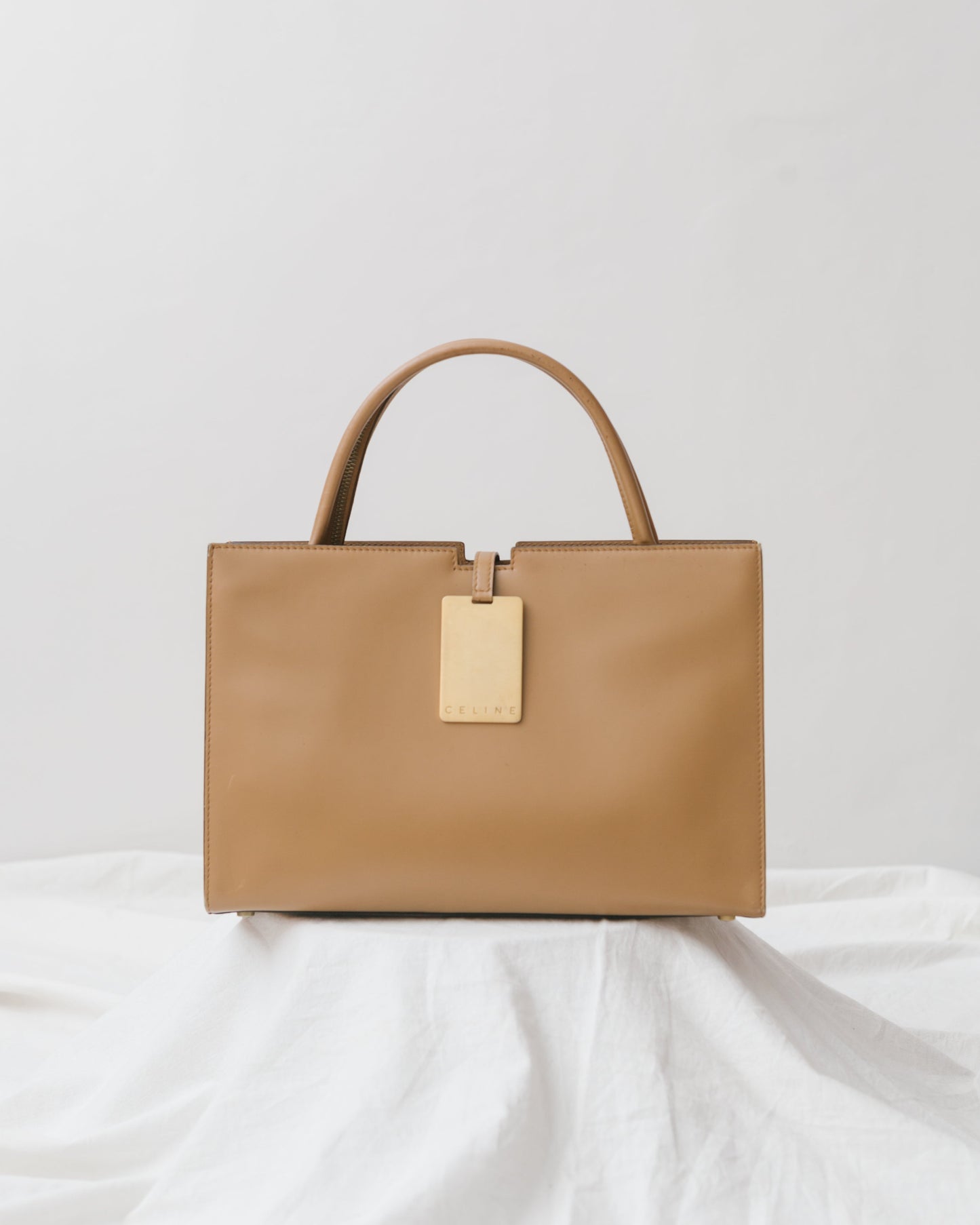 Boxy tote bag