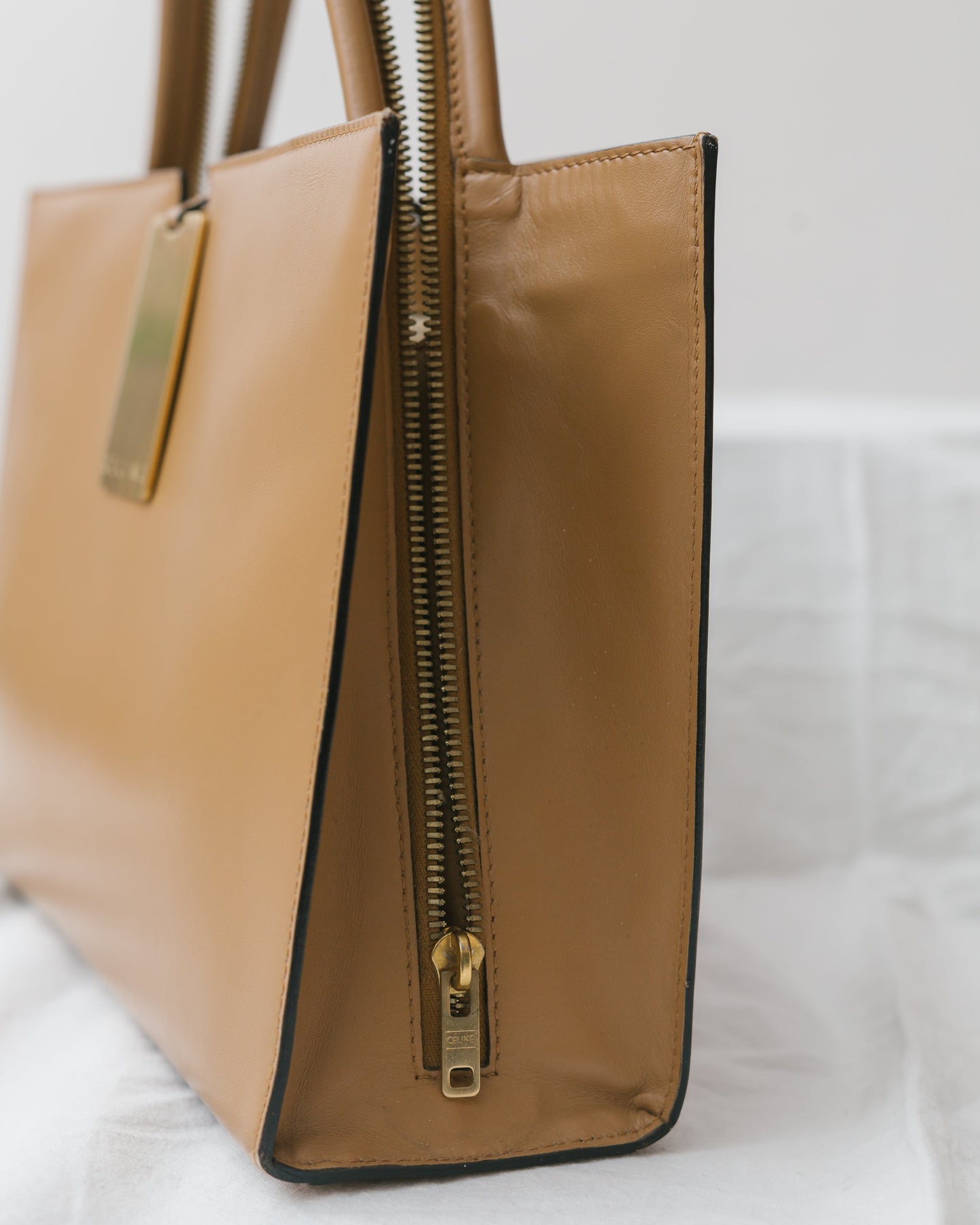 Boxy tote bag