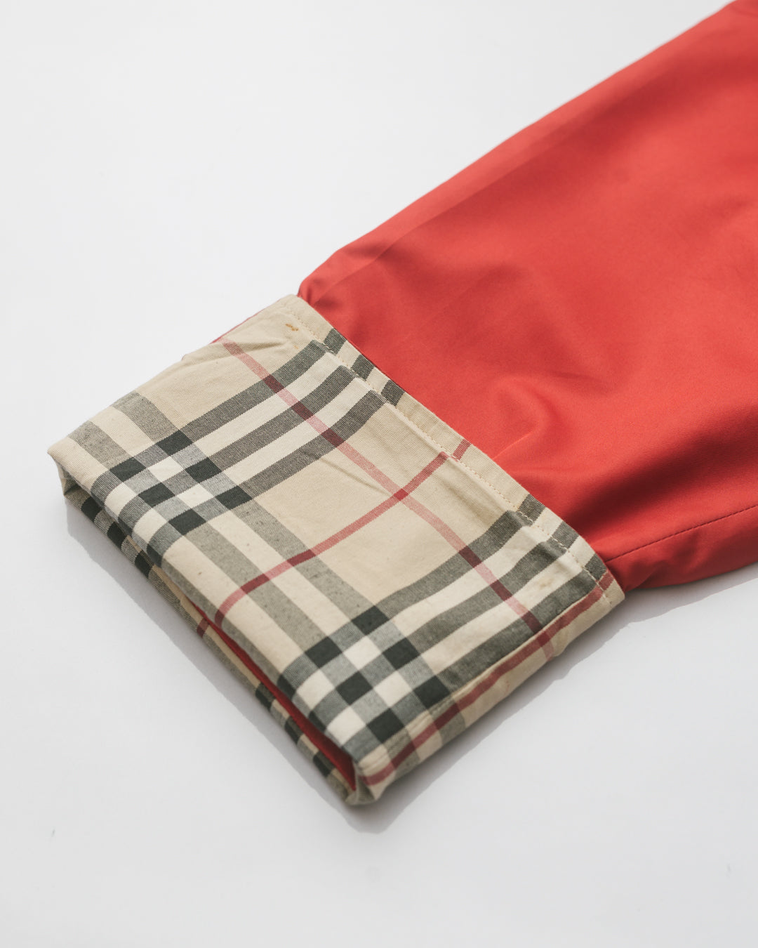 Burberry red short padded coat