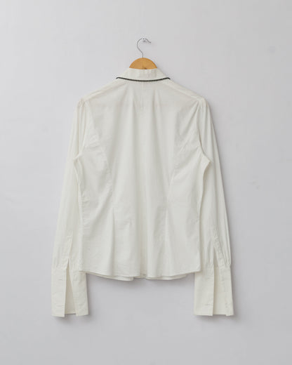 Contrasting details dress shirt